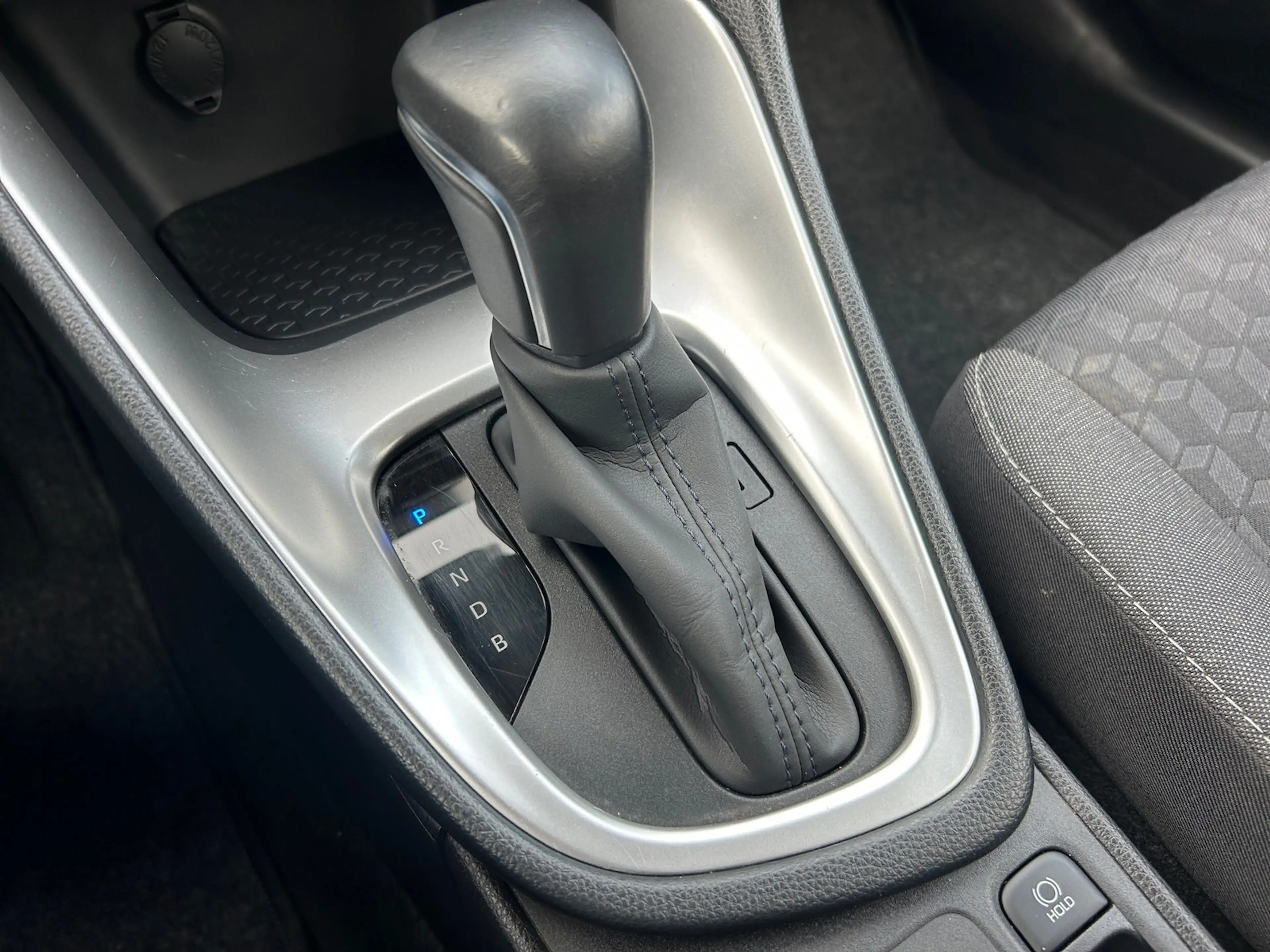 Mazda 2 Pure Automatik *Navi v.App*DAB*SHZ*Tempomat* — photo 9