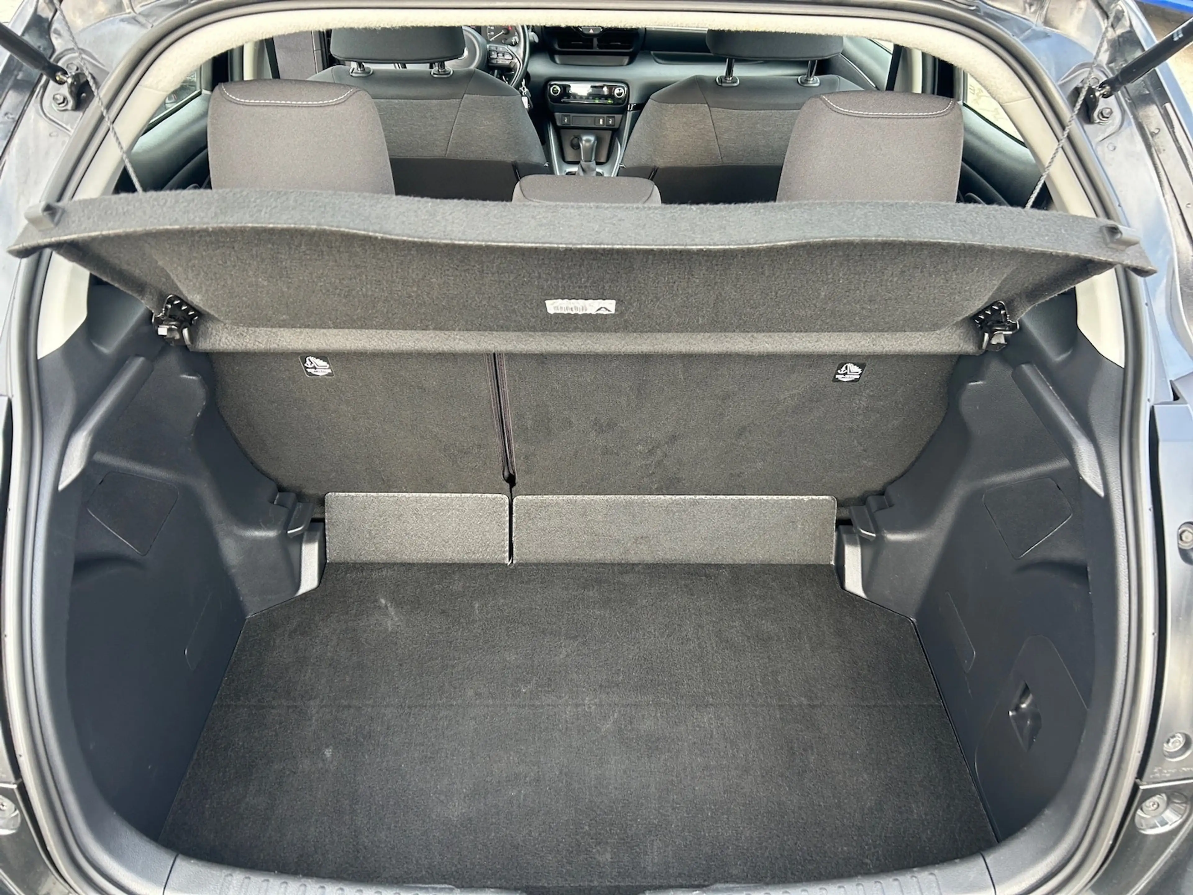 Mazda 2 Pure Automatik *Navi v.App*DAB*SHZ*Tempomat* — photo 11