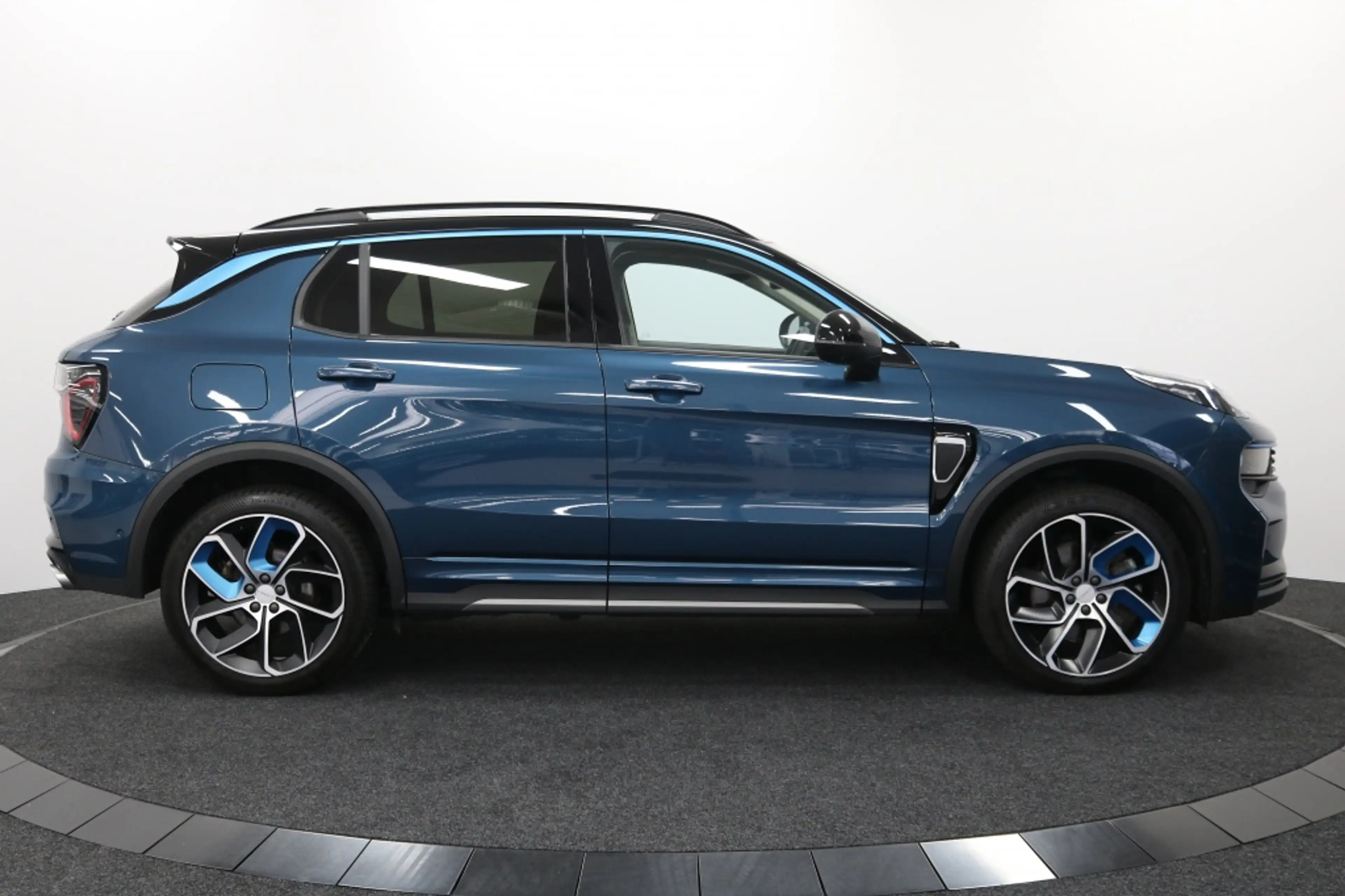 Lynk & Co 01 1.5 PHEV Automaat — photo 13