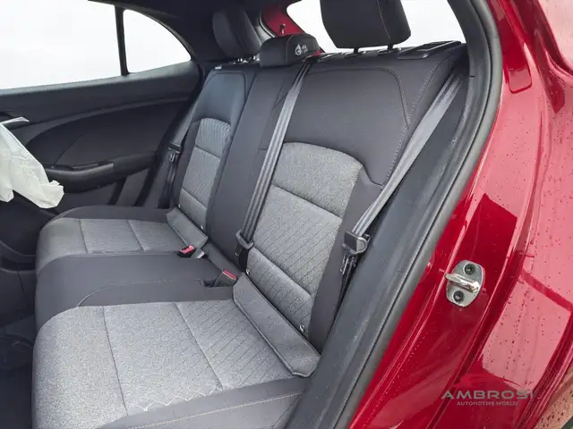 MG ZS view 11