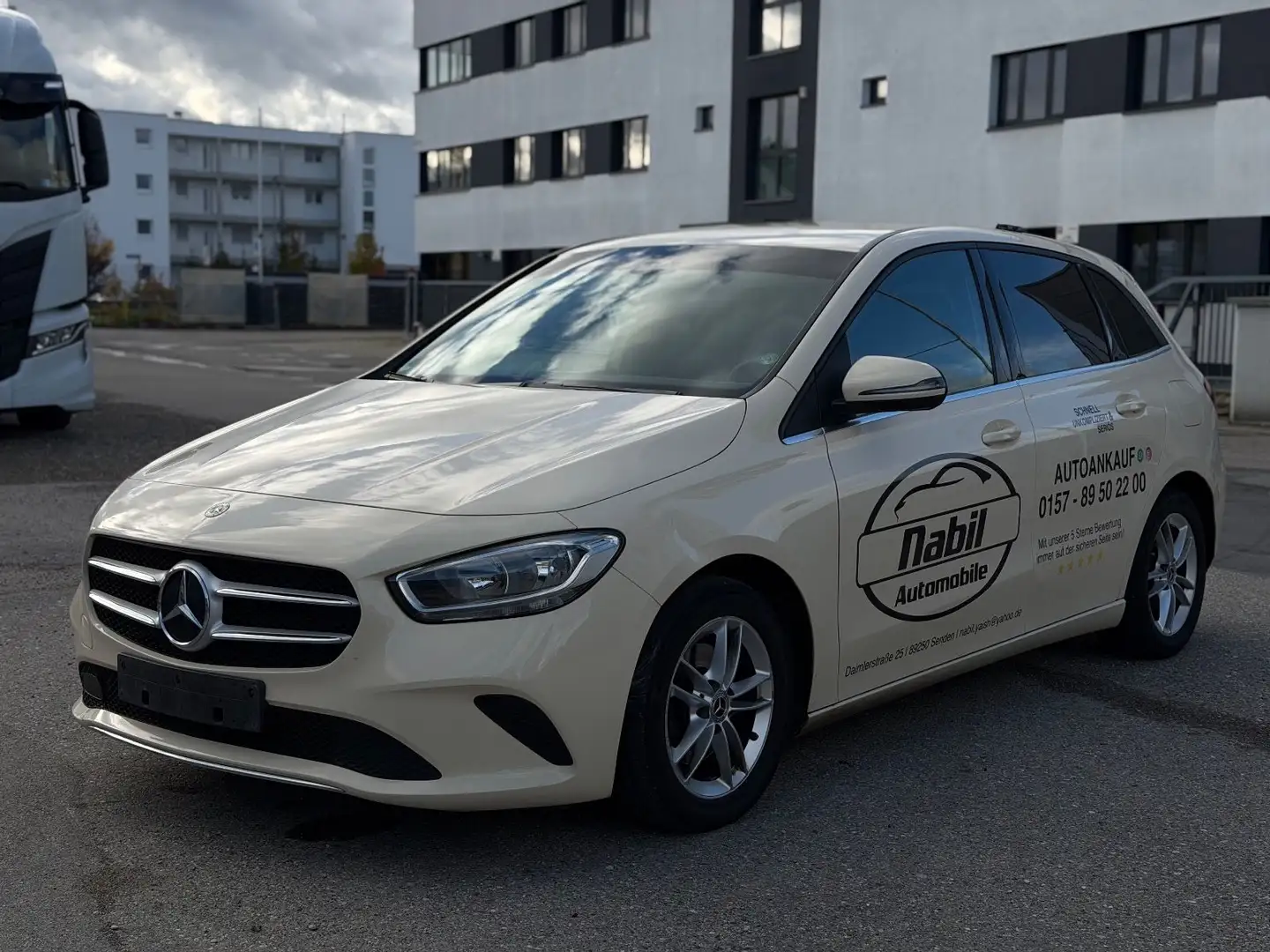 Mercedes-Benz B 180 B180d Euro6 Automatik Navi Sitzhzg ATM Taxi Beige - 1