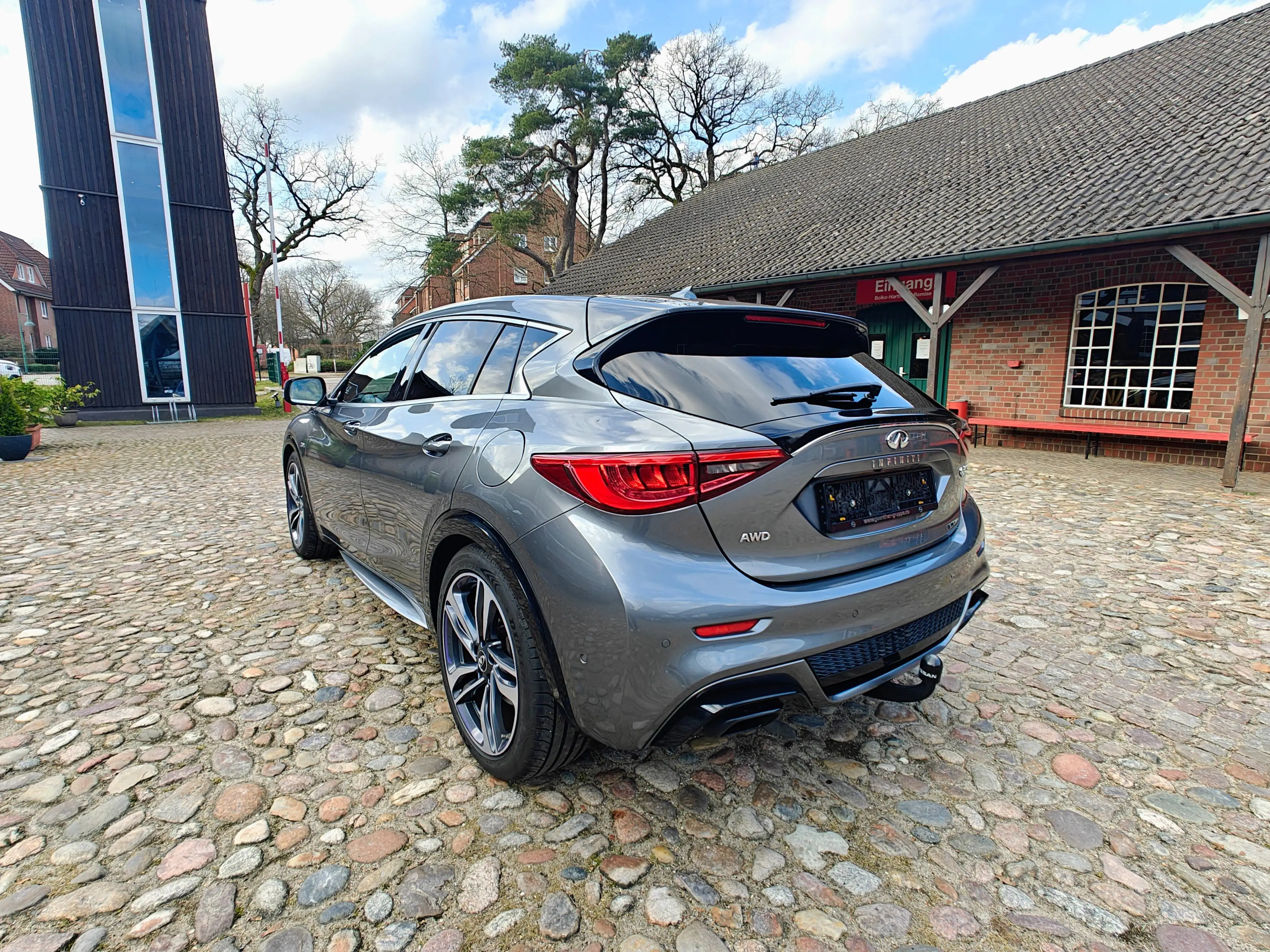 Infiniti Q30 Infiniti Q30 S Automatik Sportpaket Alcantara — photo 6