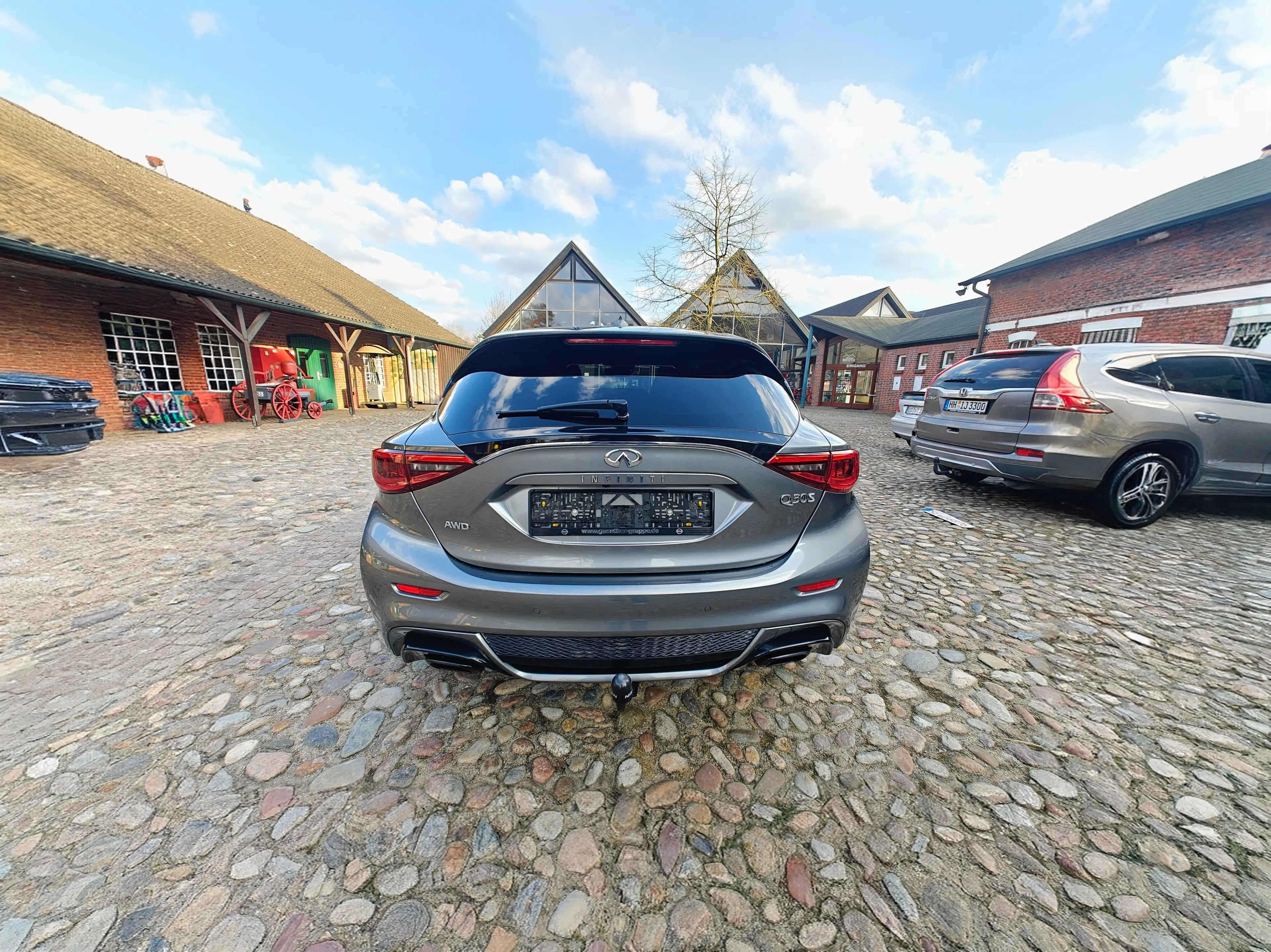 Infiniti Q30 Infiniti Q30 S Automatik Sportpaket Alcantara — photo 5