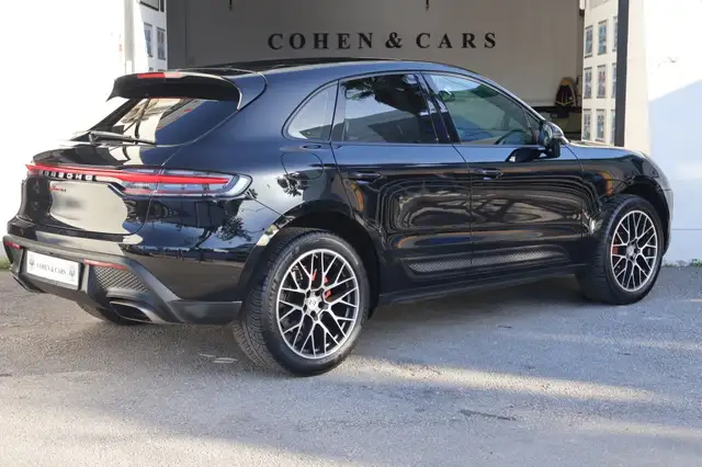 Porsche Macan view 6
