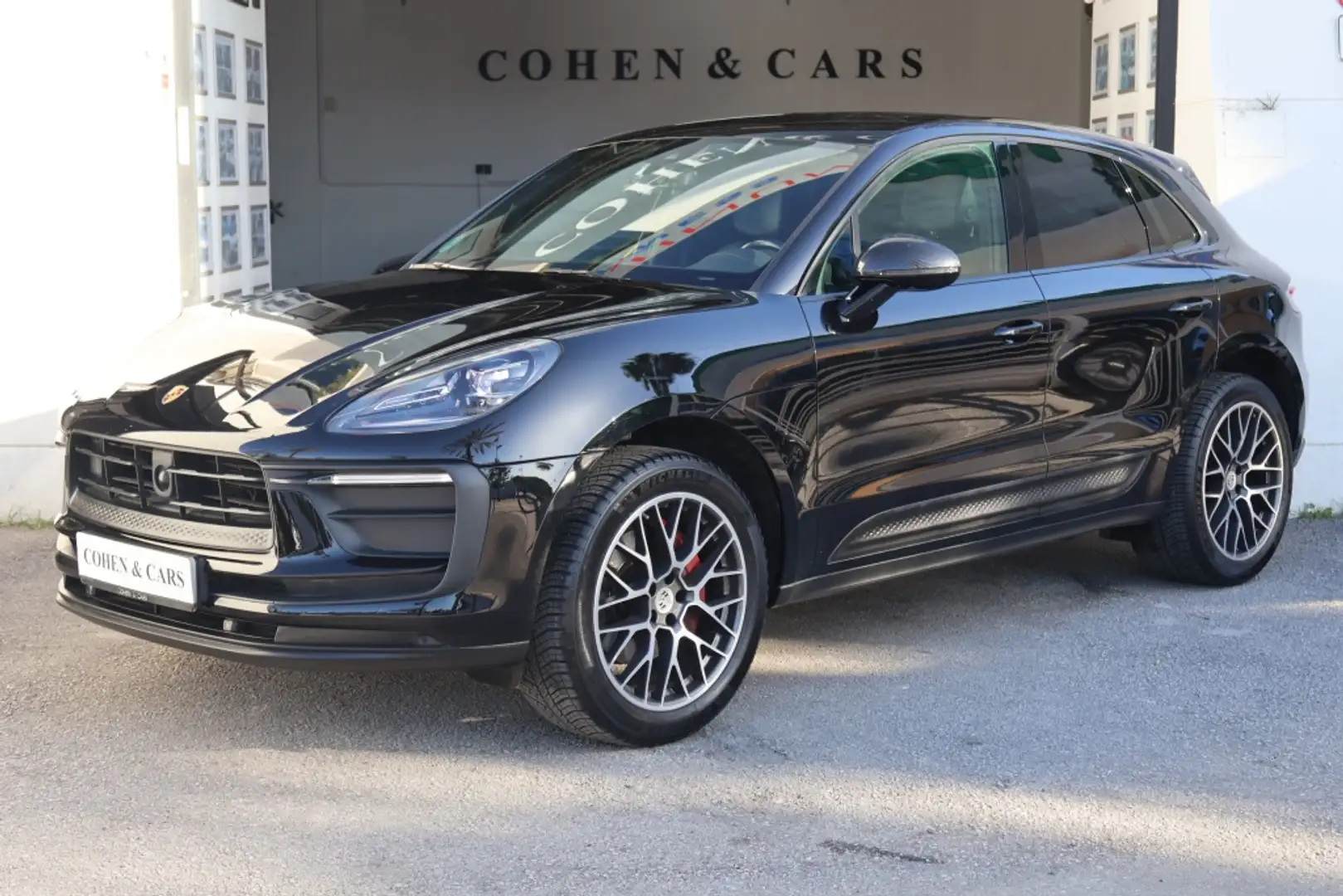 Porsche Macan Aut. Negro - 2