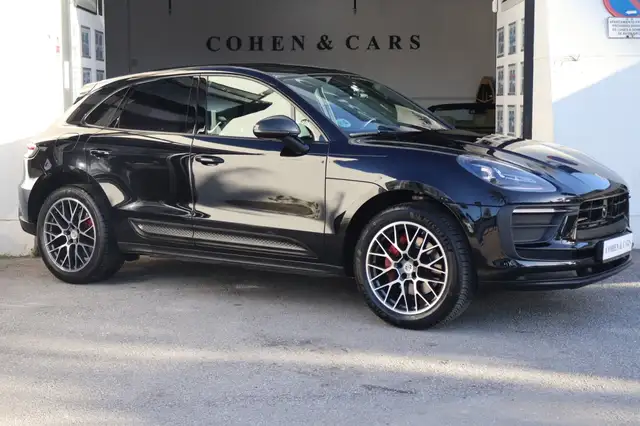 Porsche Macan view 4