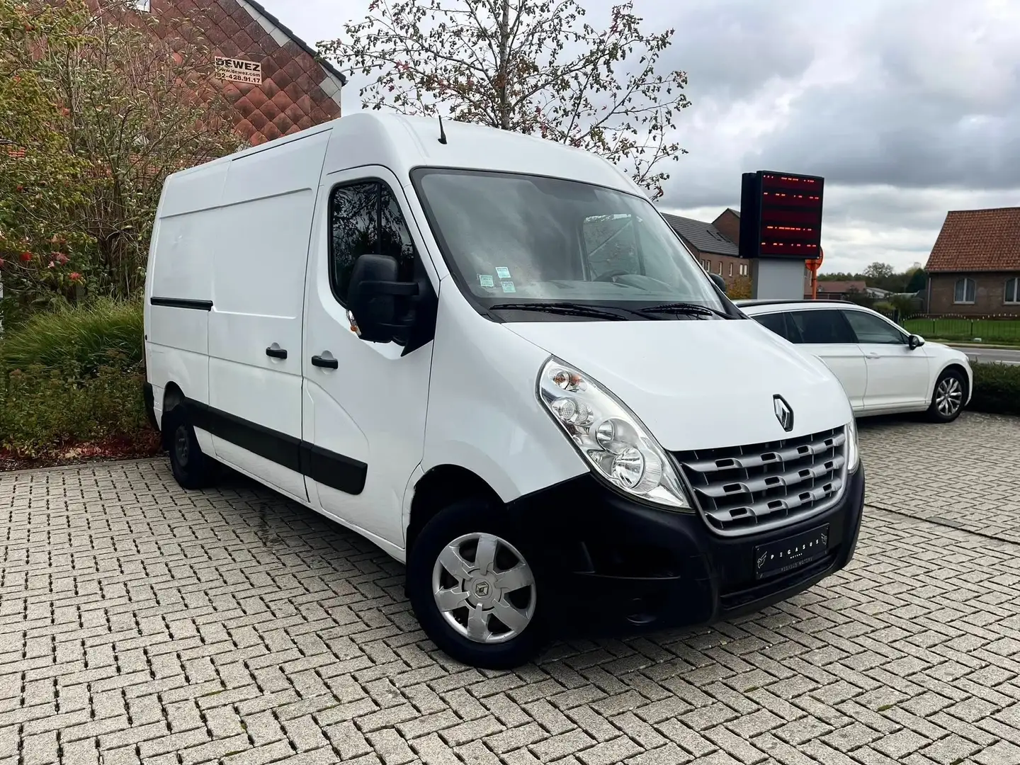 Renault Master L2H2 - 2014/207.000km/Euro 5b - Gekeurd - 2