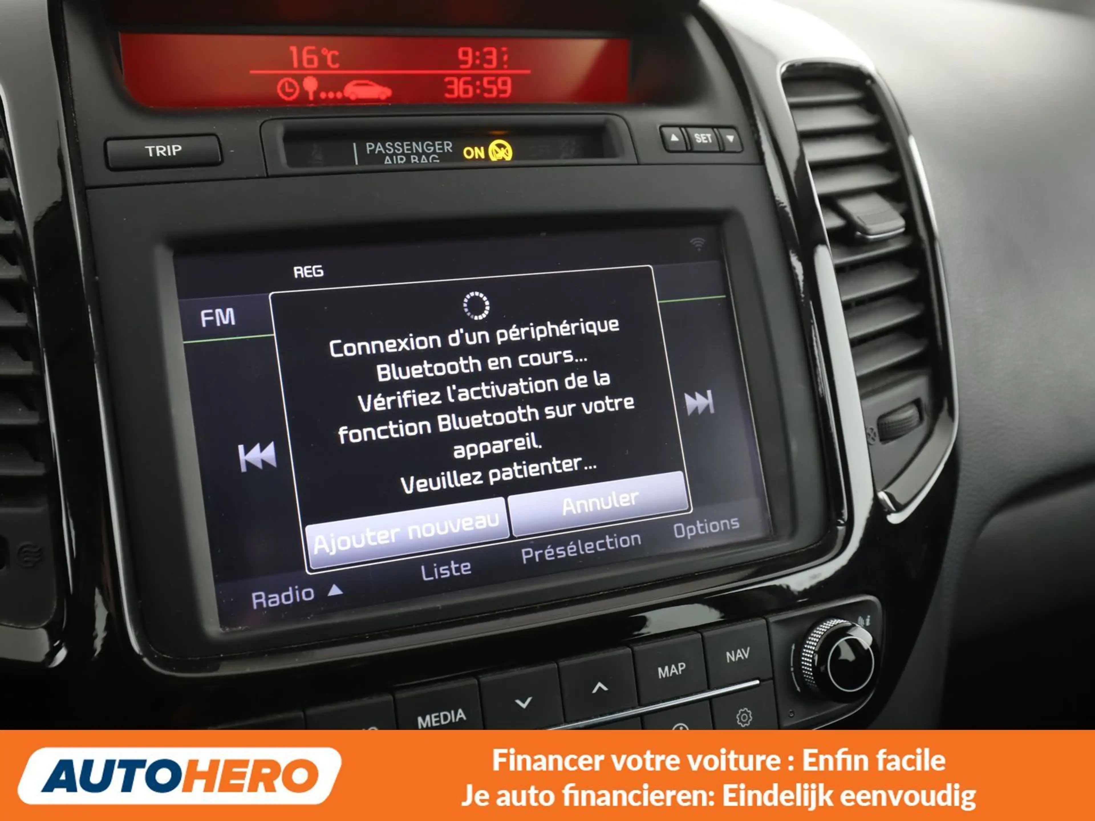 Kia Venga 1.6 Gold — photo 8