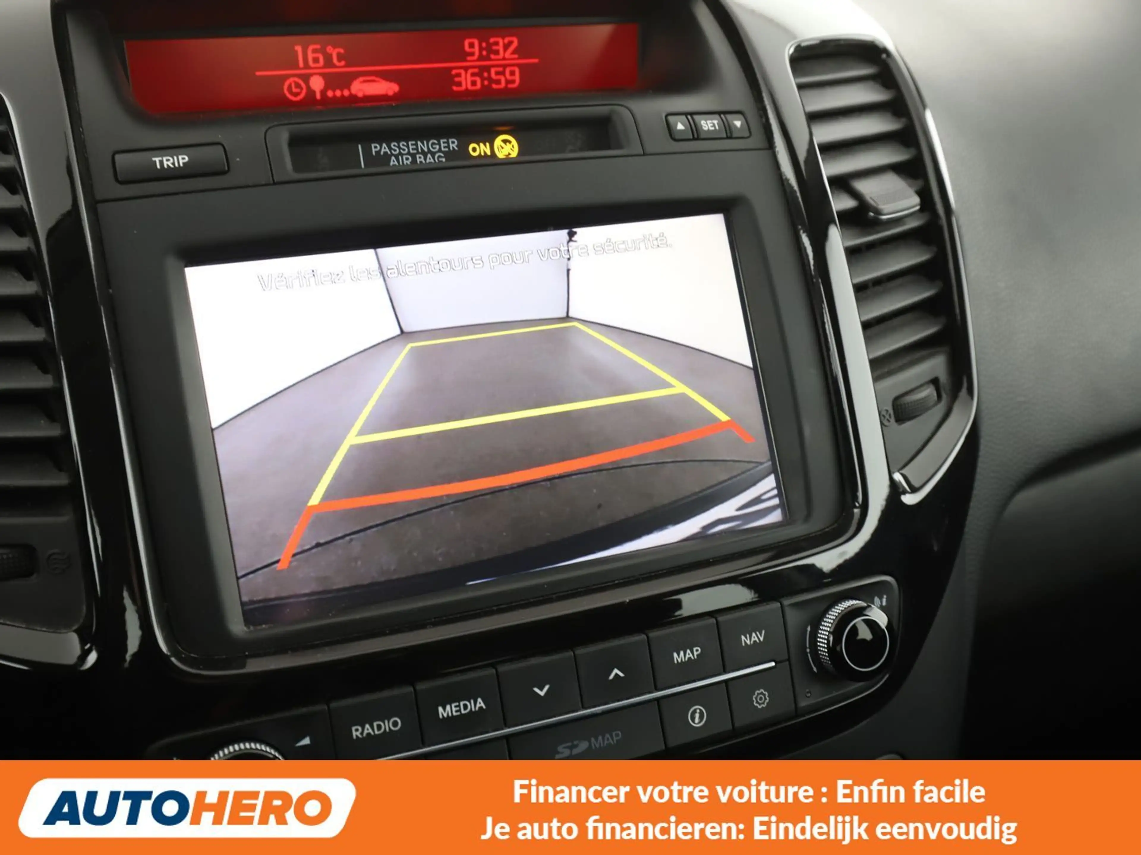 Kia Venga 1.6 Gold — photo 10