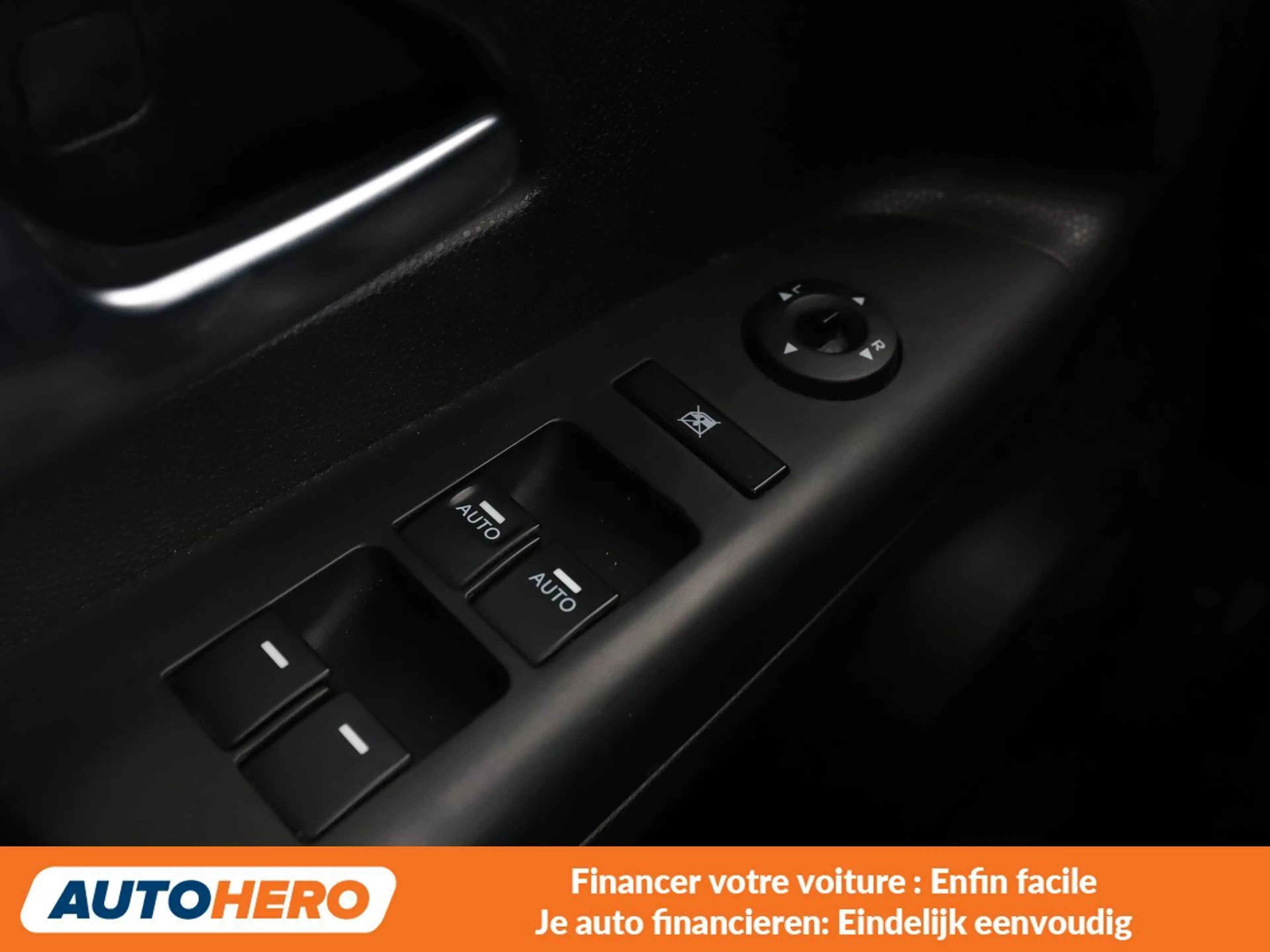 Kia Venga 1.6 Gold — photo 13