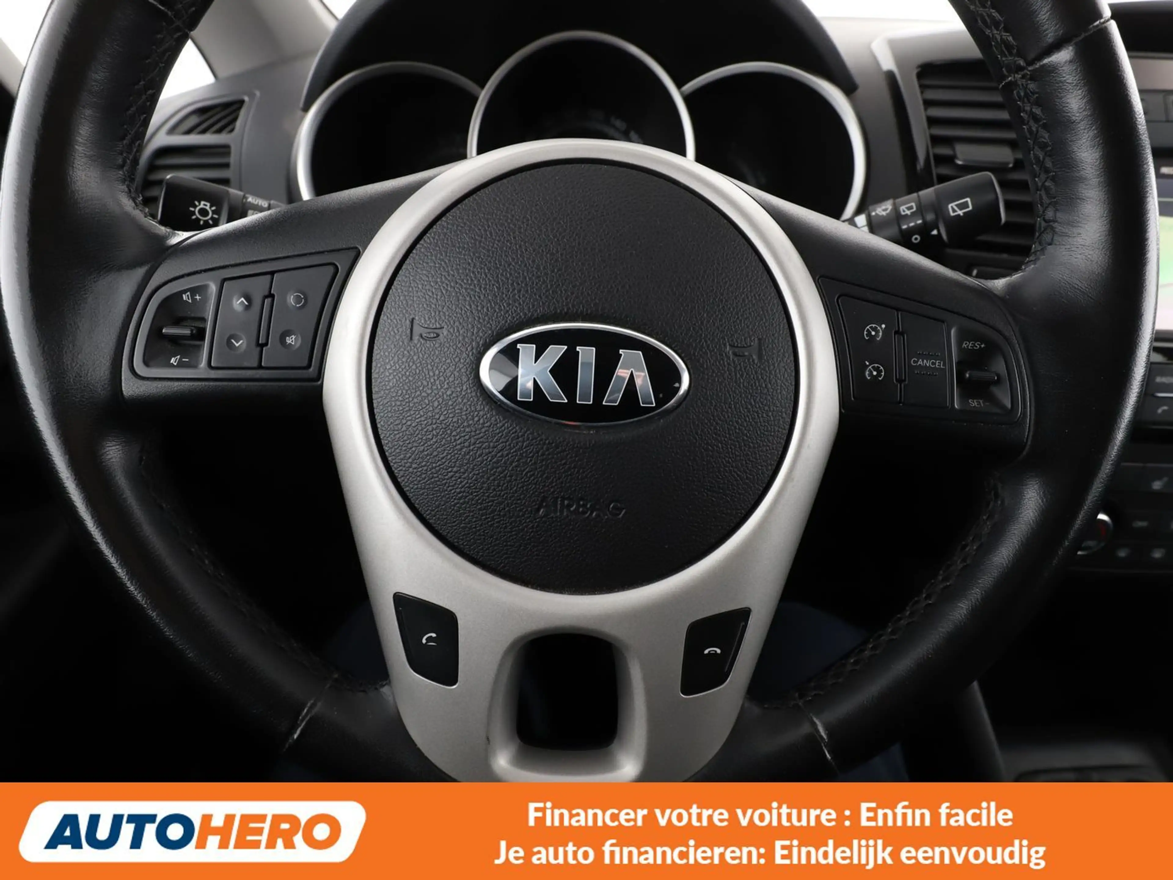 Kia Venga 1.6 Gold — photo 5