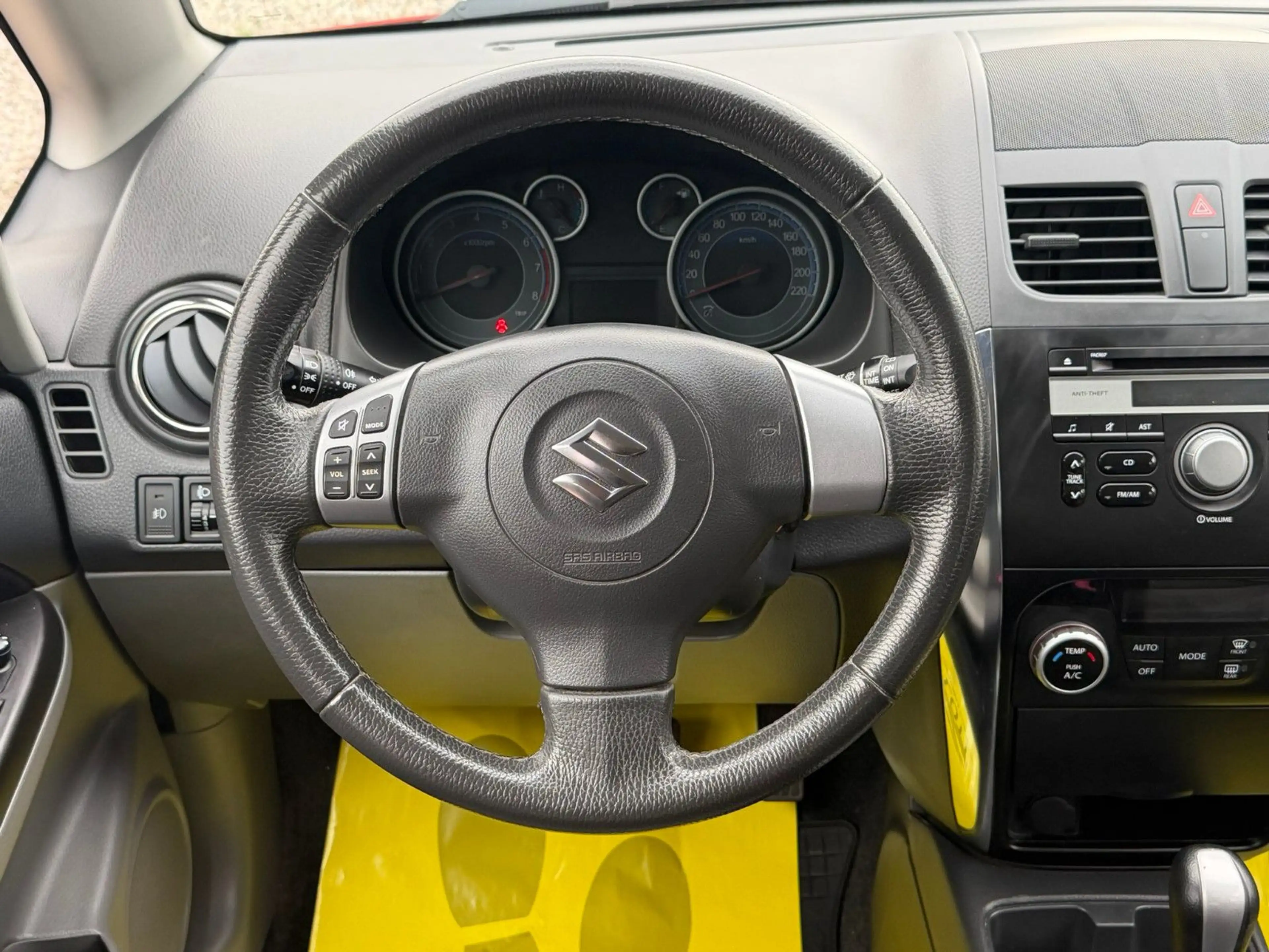 Suzuki SX4 Club *Aut*4x4*SitzH*1HD* TÜV Neu — photo 10