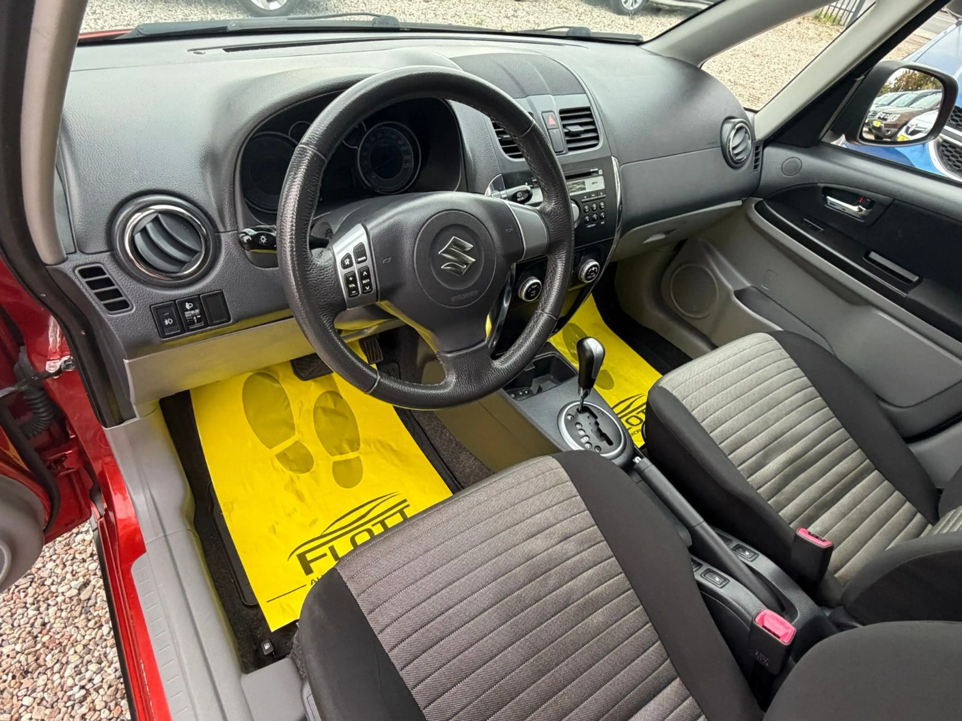 Suzuki SX4 Club *Aut*4x4*SitzH*1HD* TÜV Neu — photo 9