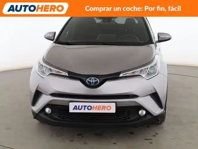 Toyota C-HR view 9