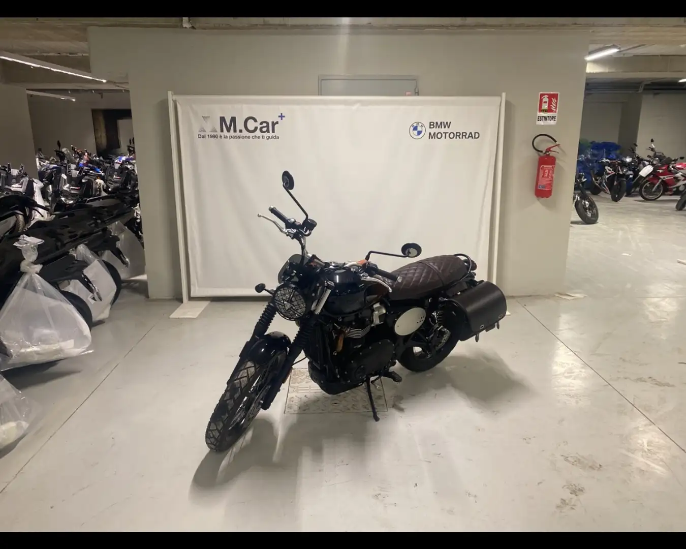 Triumph Street Scrambler 900 Stealth Edition Abs E 5 Plateado - 1