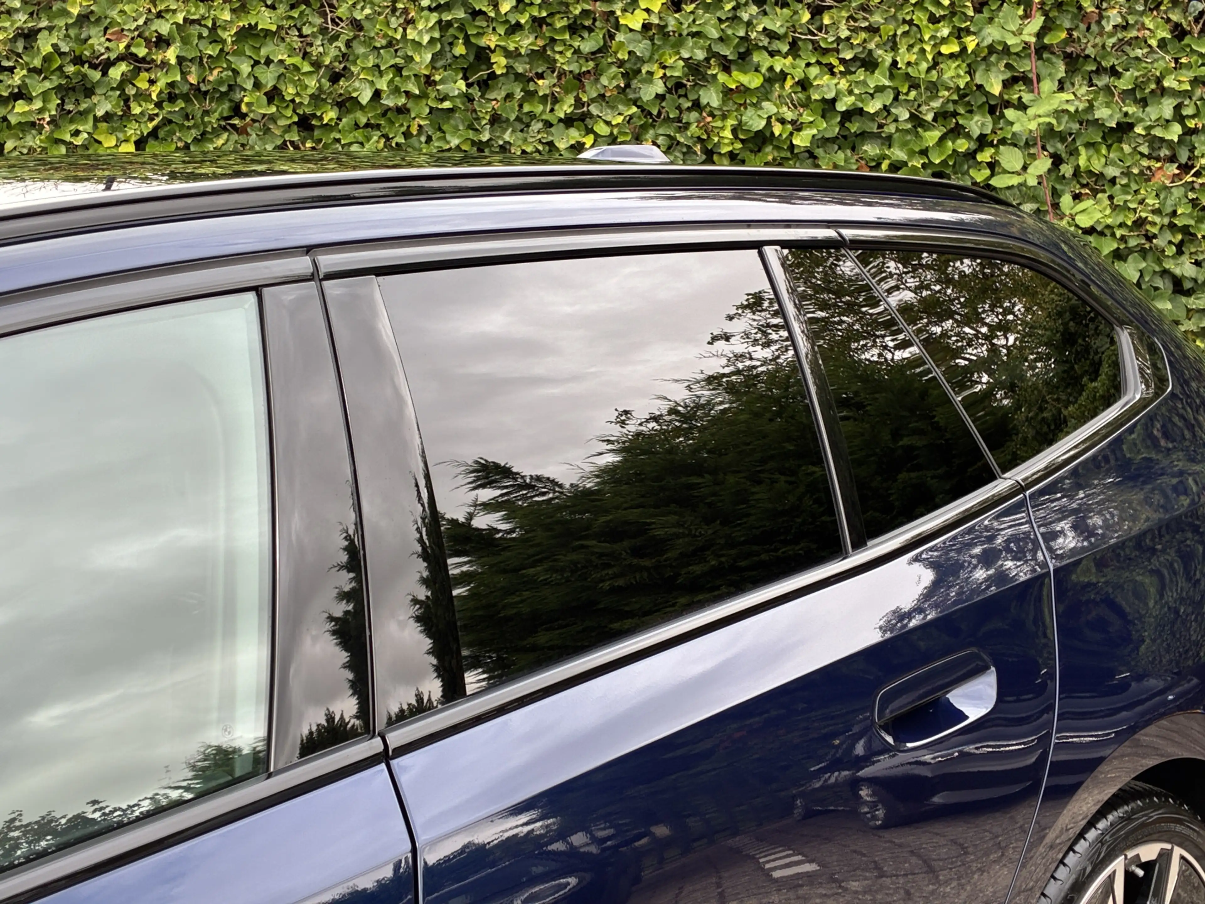 BMW 550 5-serie Touring 550e xDrive | Bowers & Wilkins | 2 — photo 10