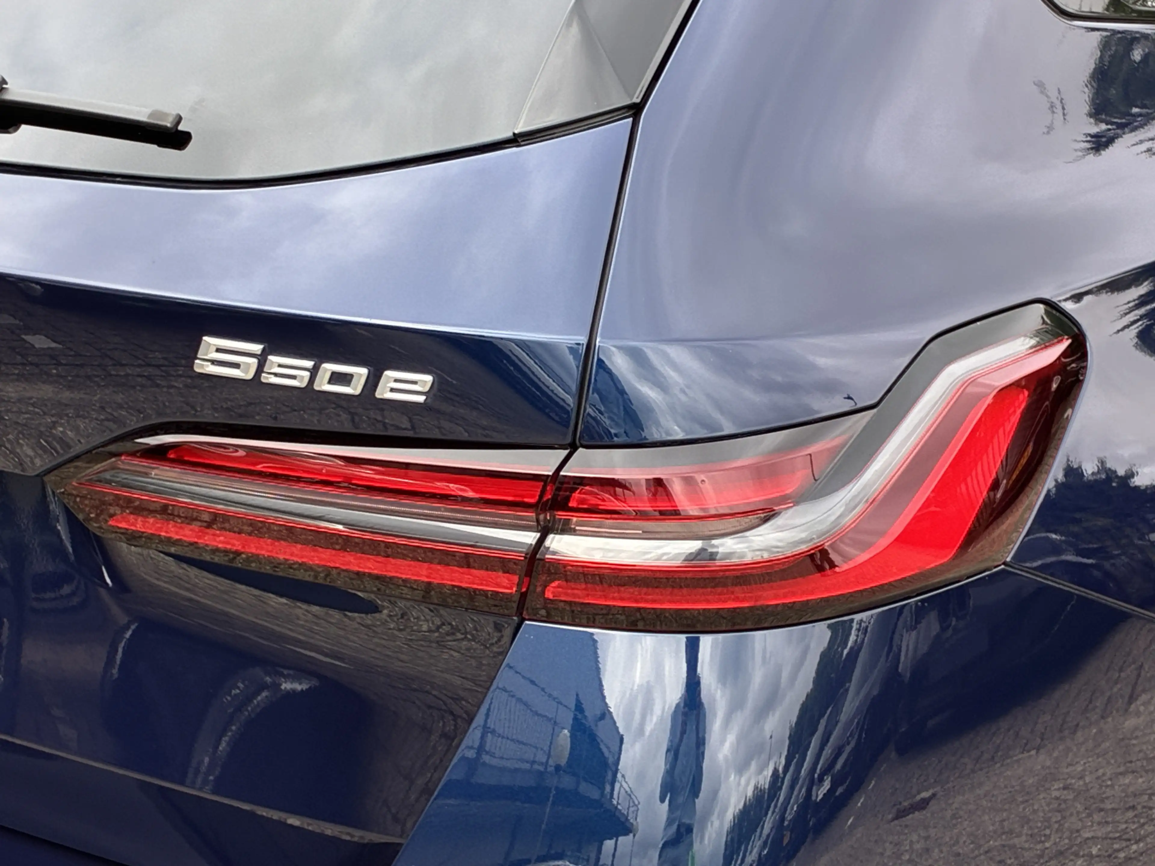 BMW 550 5-serie Touring 550e xDrive | Bowers & Wilkins | 2 — photo 4