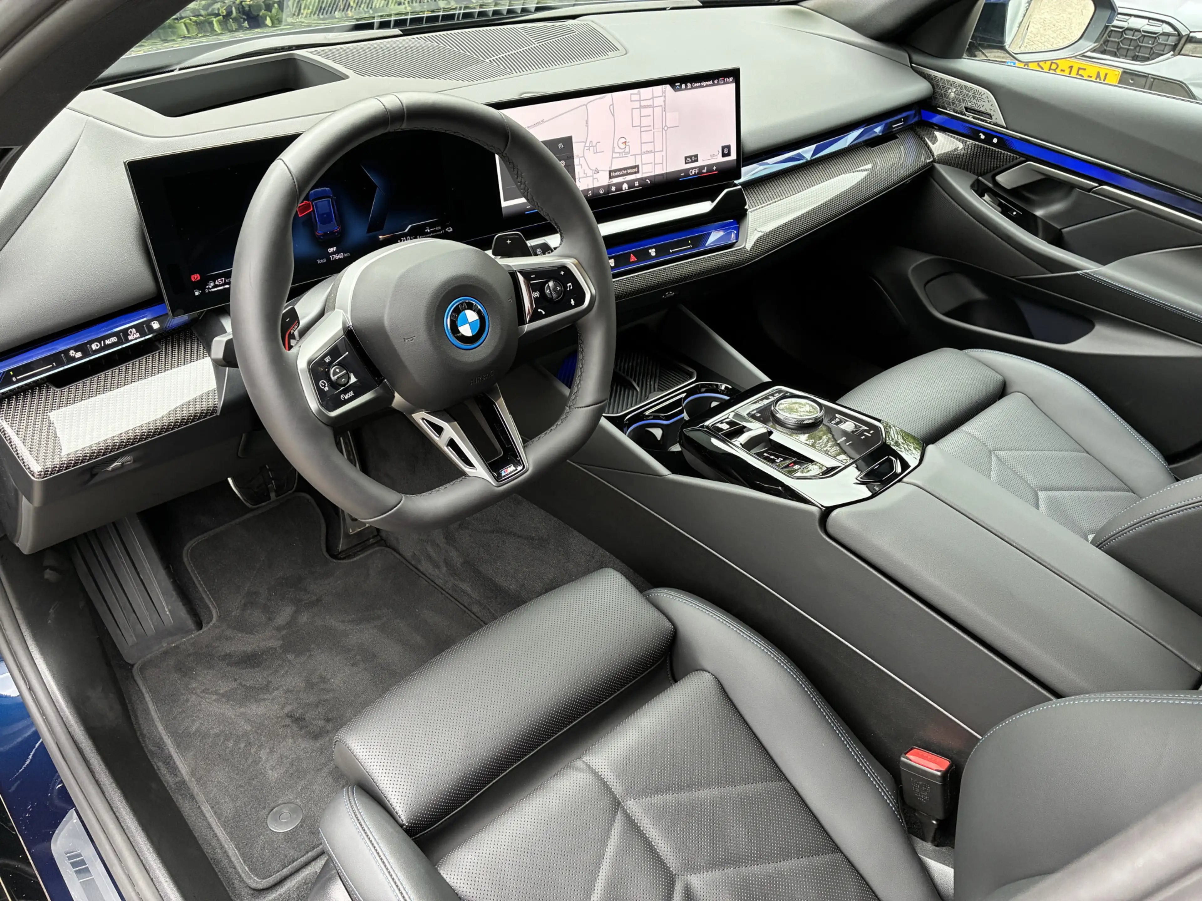 BMW 550 5-serie Touring 550e xDrive | Bowers & Wilkins | 2 — photo 11