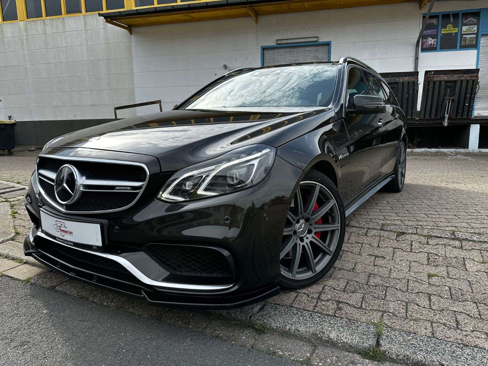 Mercedes-Benz E 63 AMG