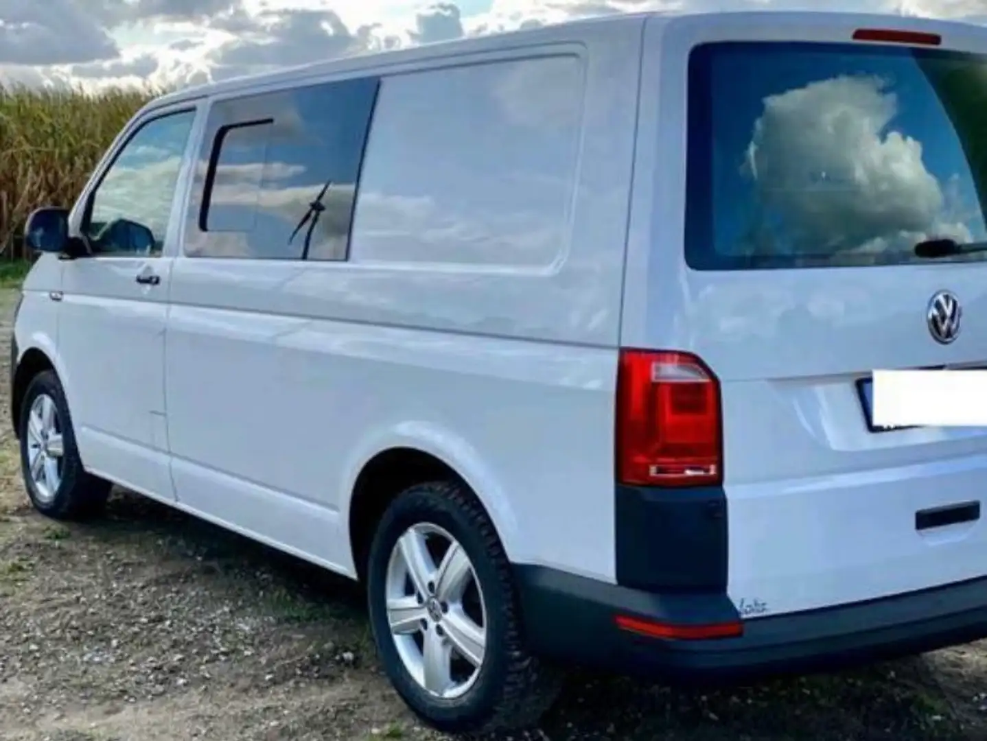 Volkswagen T6 Transporter Bully Camper Ausbauset - 150 PS Weiß - 2
