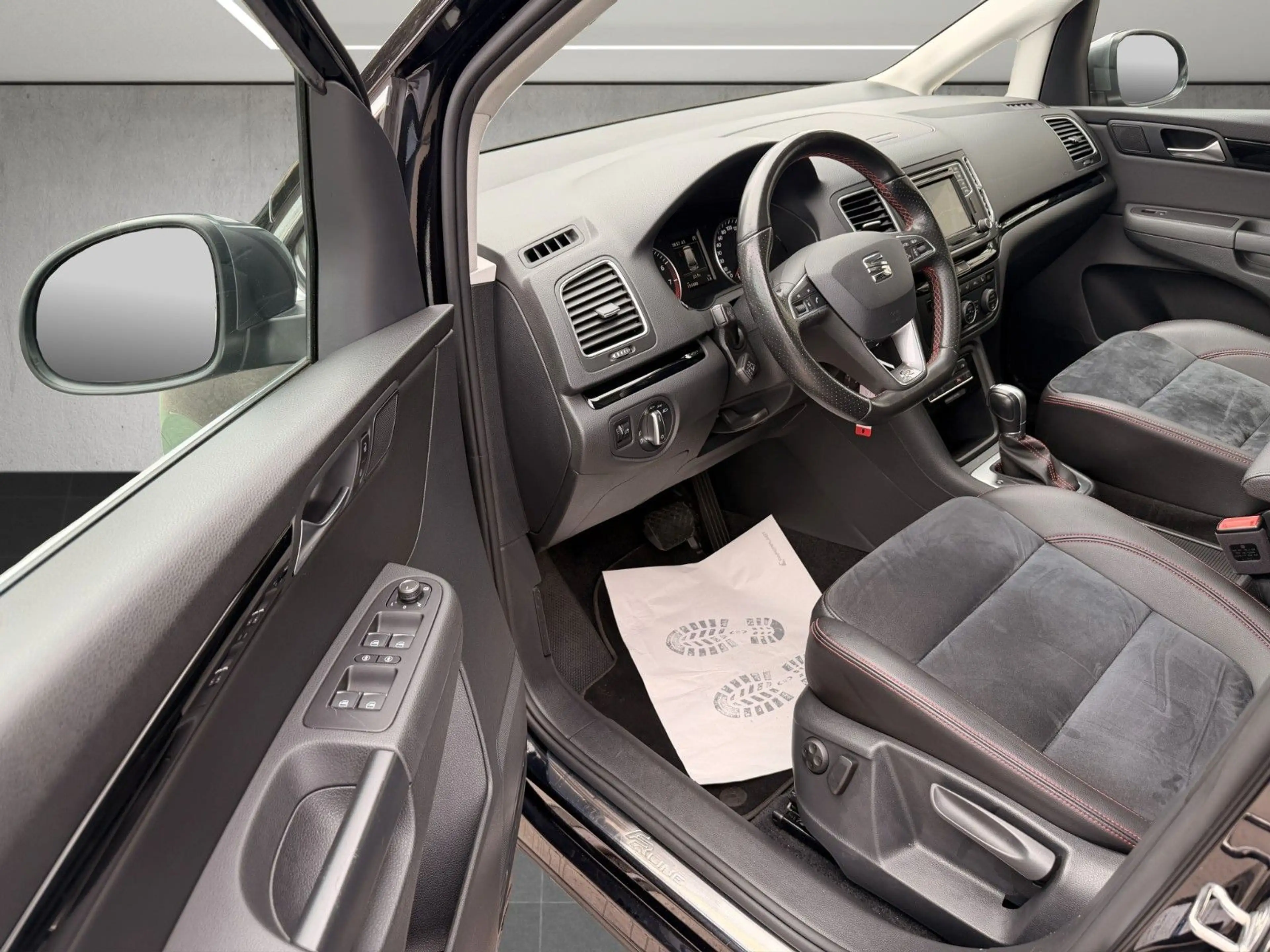 SEAT Alhambra FR-Line*Pano*Leder*Xenon*Navi*7-Sitzer — photo 7