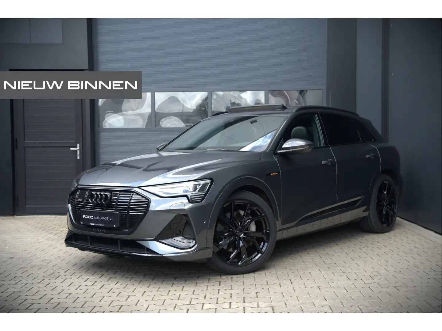 Audi e-tron 50 quattro S edition 71 kWh | S Line | Black Editi Grijs - 1