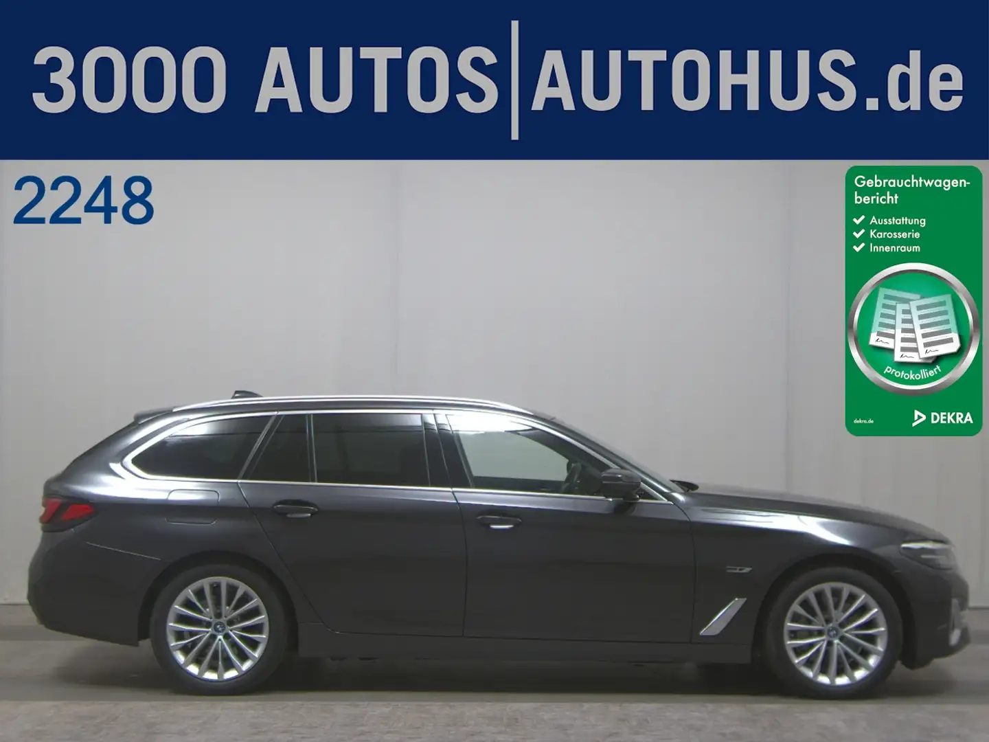BMW 530 e Touring Luxury-Line Leder Navi LED RFK Shz Grau - 1