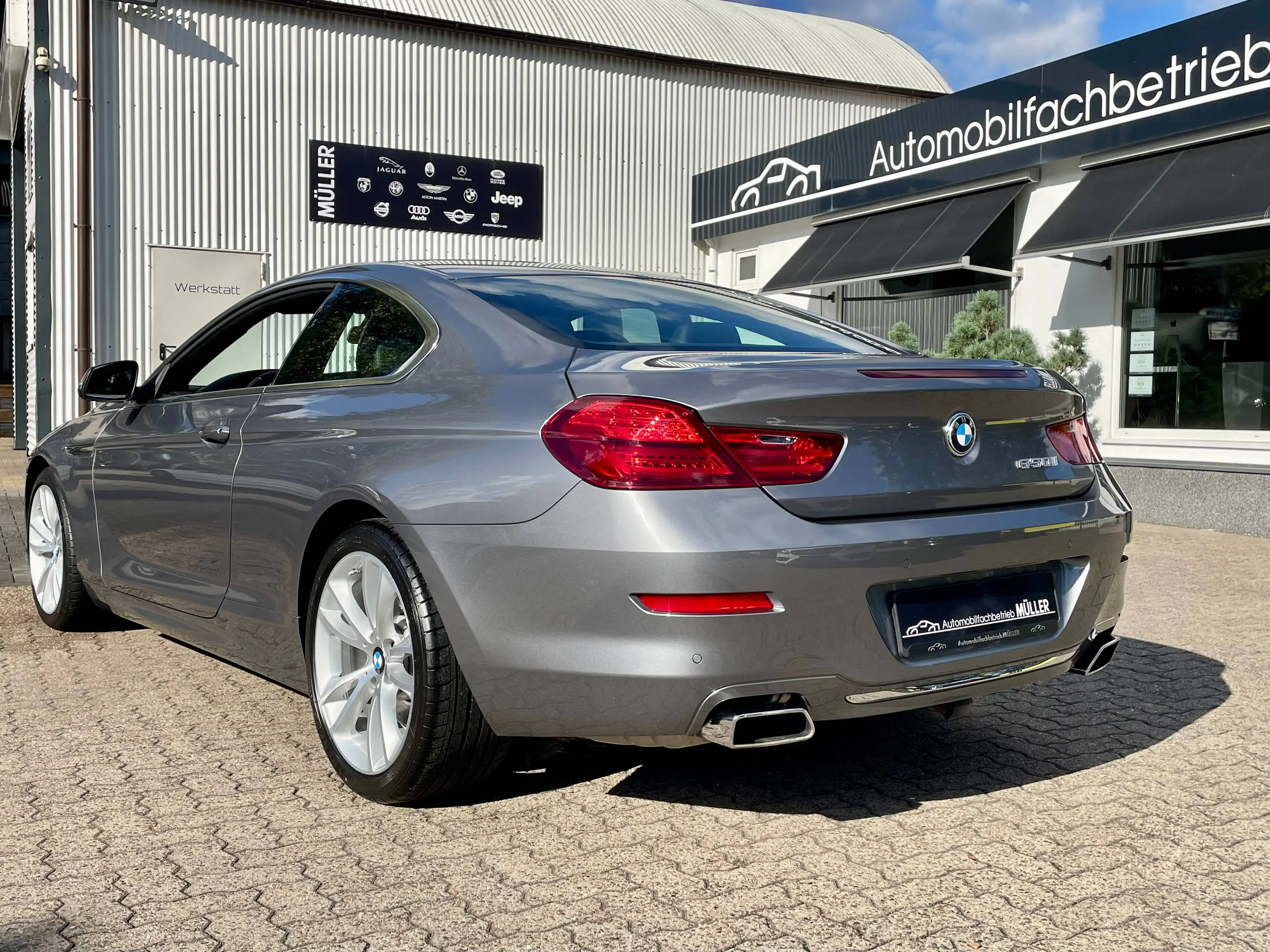 BMW 650 650i Coupe /Deutsches Fzg+2.Hand+Orig.ZUSTAND ! +Alle INSP.bei BMW +lückenlose Historie vorhanden — photo 3