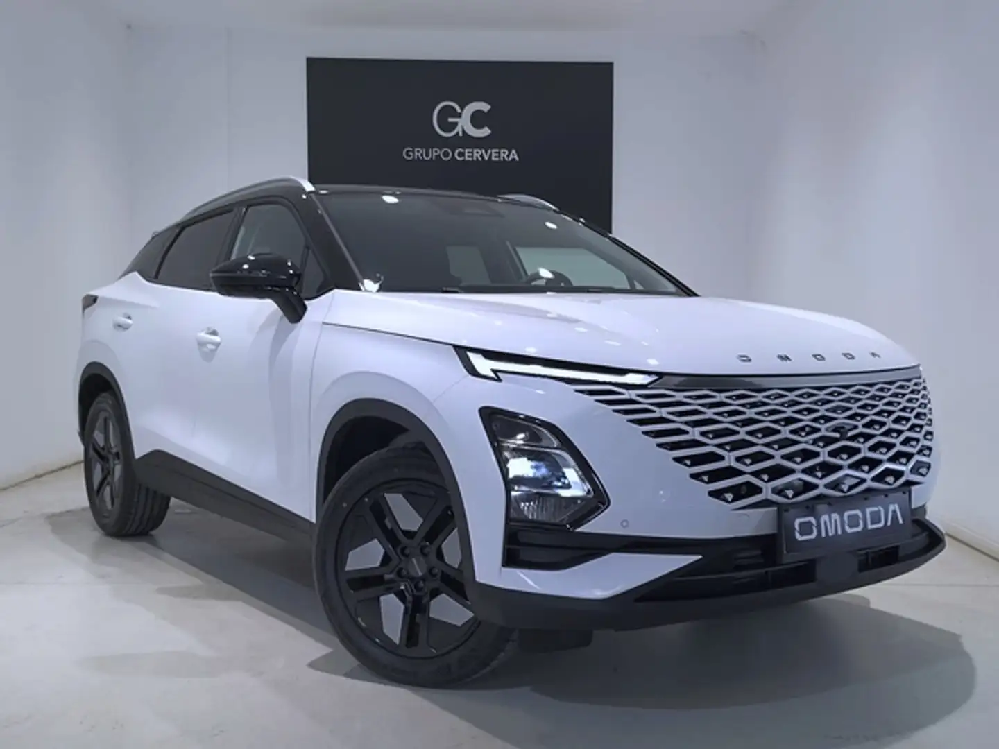 Omoda 5 1.6 Premiun 145 Weiß - 2