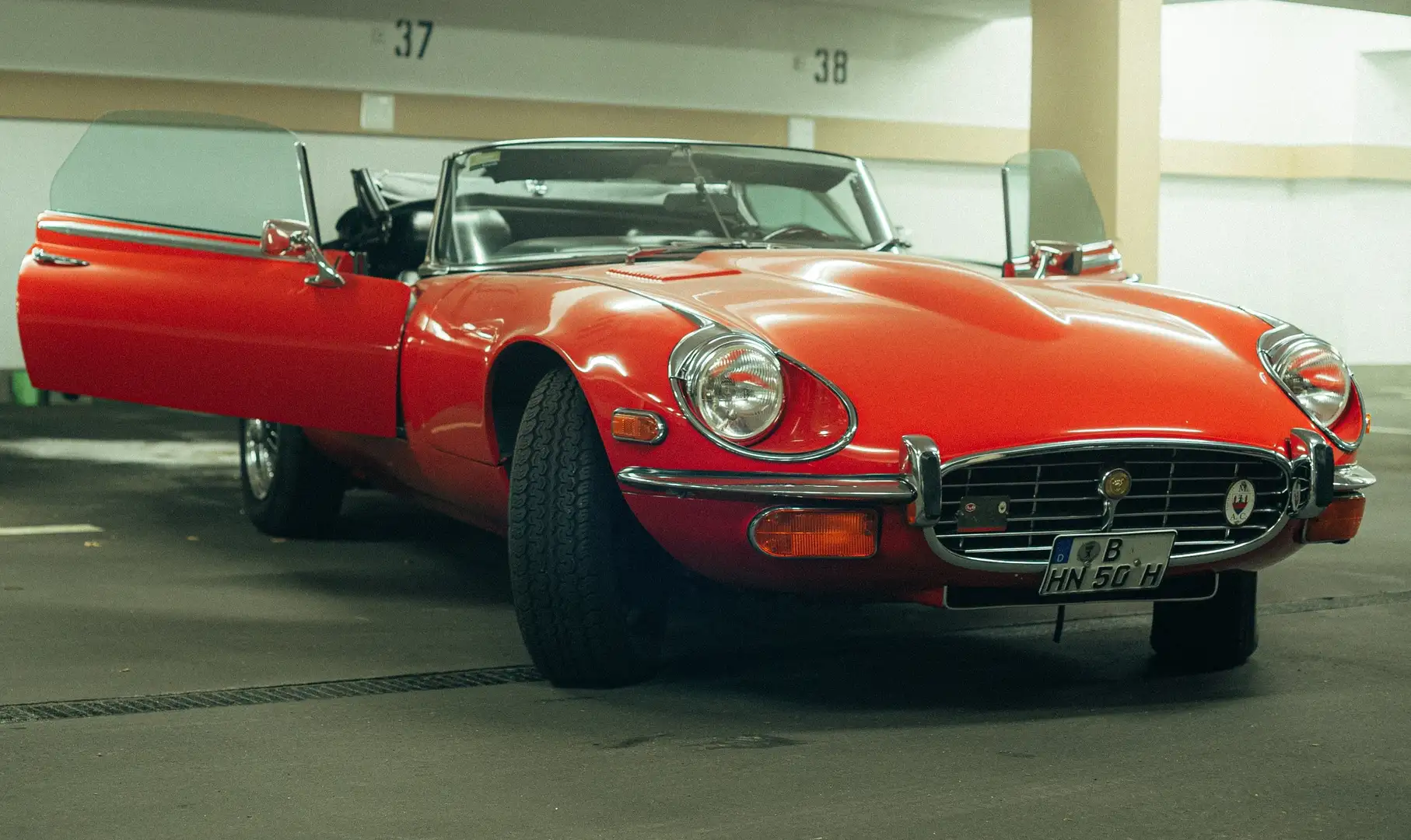 Jaguar E-Type Serie III Coupe/Roadster Rot - 1