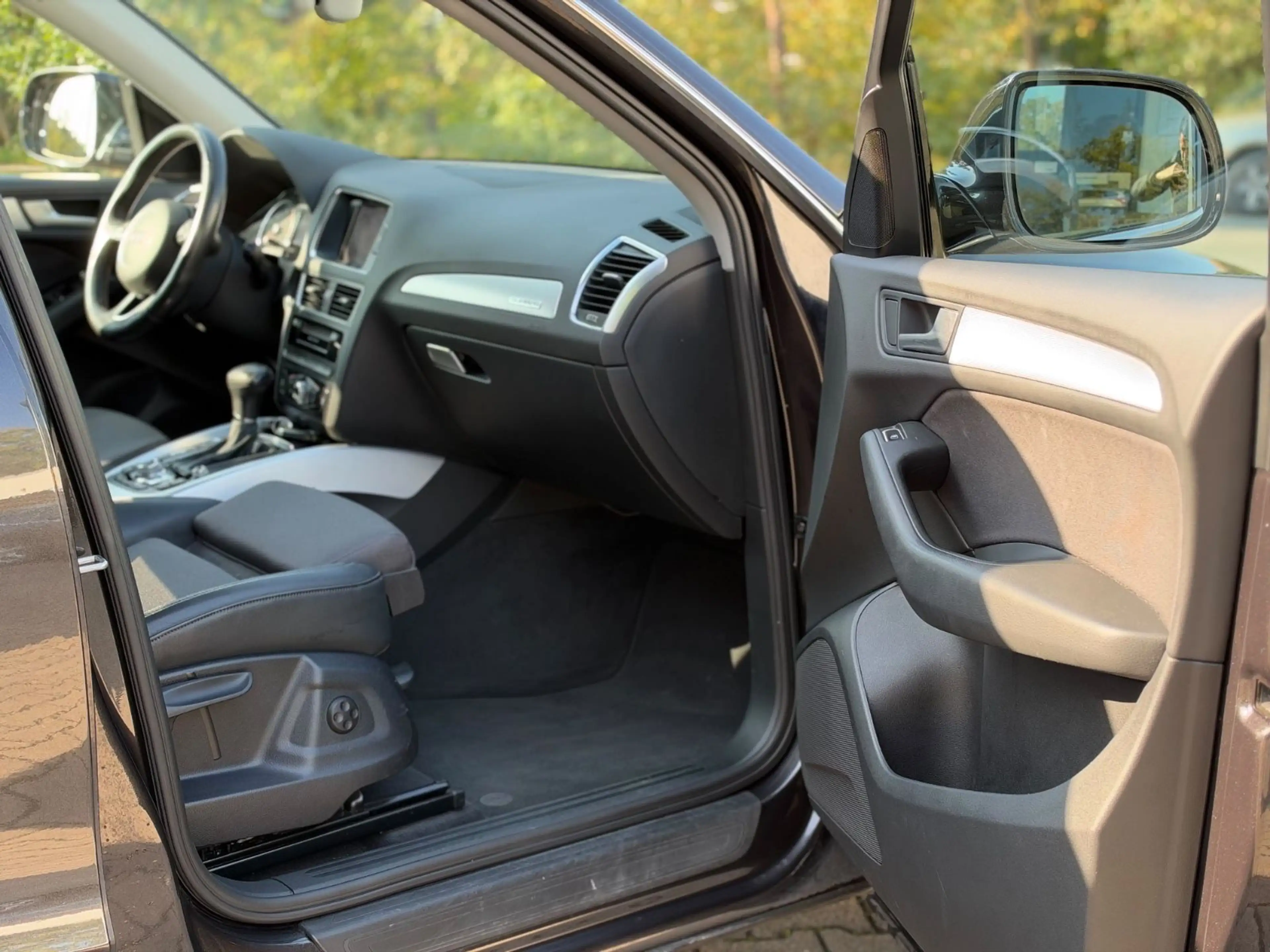 Audi Q5 2.0 TDI 140 kW quattro/ BI-XENON/ LEDER199 — photo 7