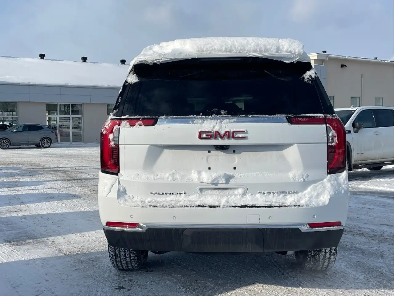 GMC Yukon снимка GMC Yukon