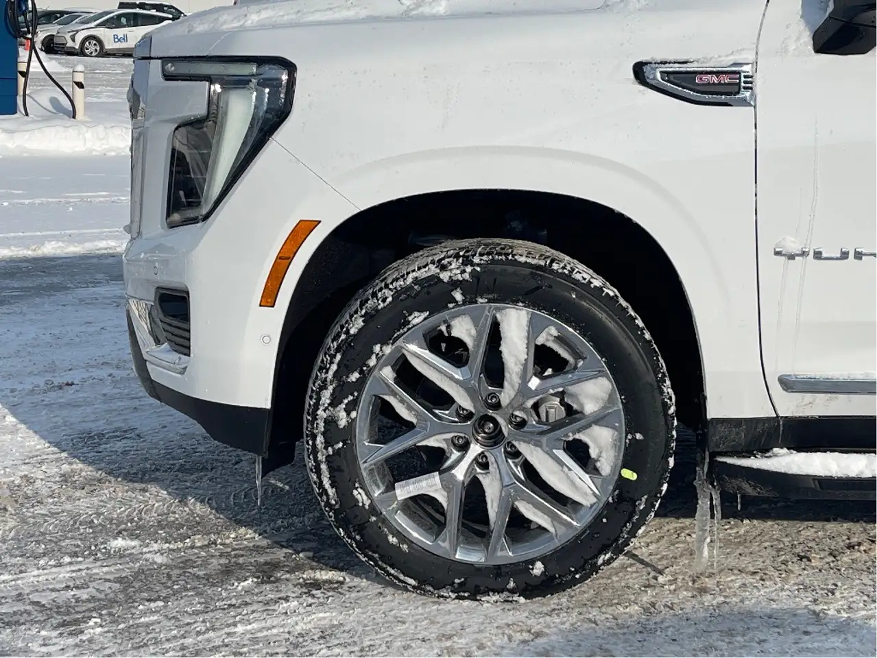 GMC Yukon снимка GMC Yukon