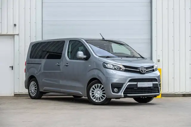 Toyota Proace view 2