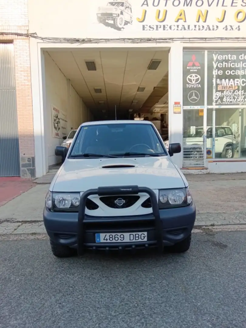 Nissan Terrano 2.7 TDi Sport Plus Blanco - 2