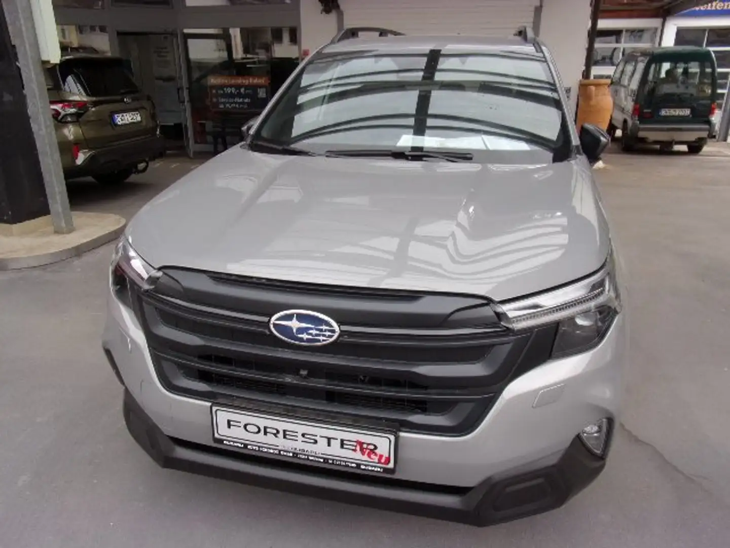 Subaru Forester 2.0ie Lineartronic Exclusive Ezüst - 1