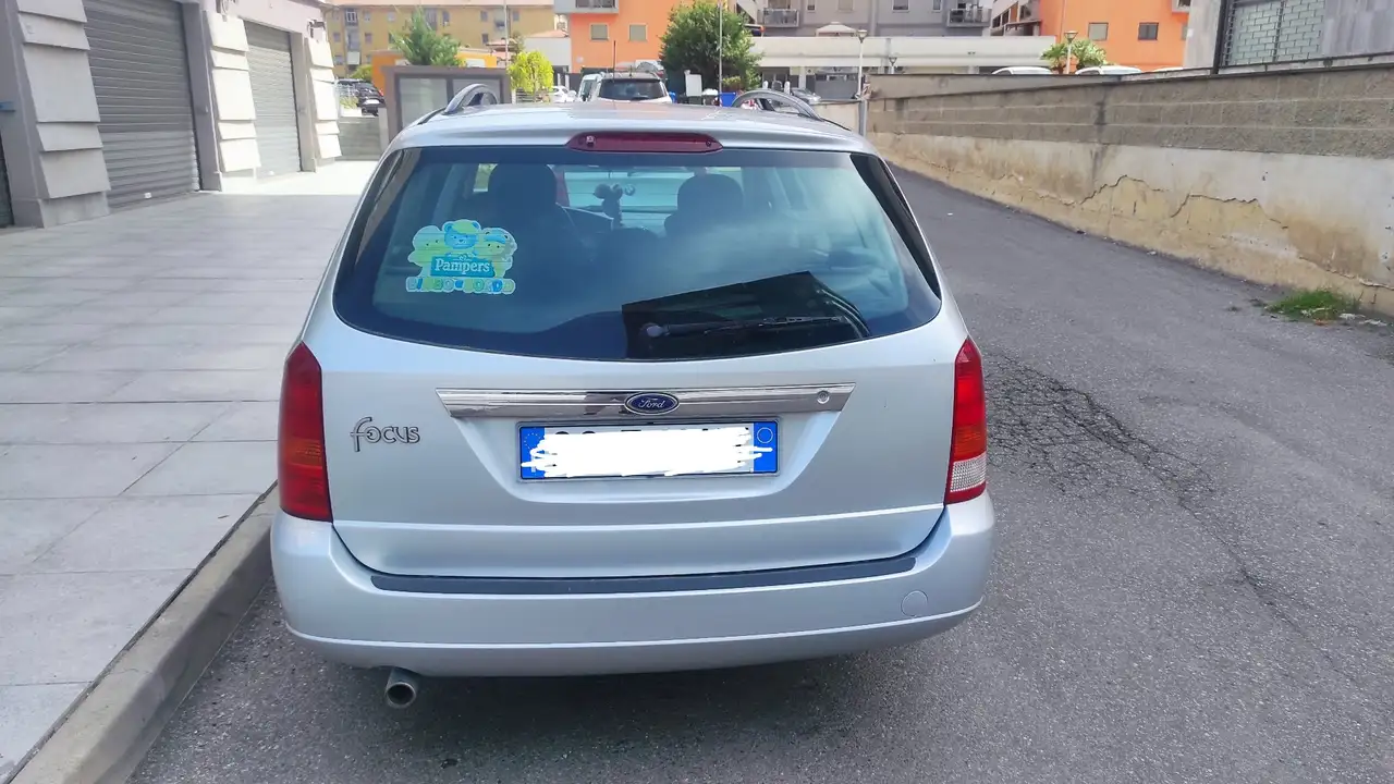 Ford Focus SW 1.8i 16v Ghia Benzina/GPL, foto 2