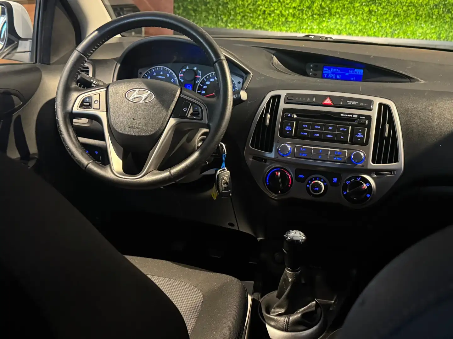 Hyundai i20 1.2i i-Motion | AIRCO | Org.NL | TREKHAAK Blanco - 2