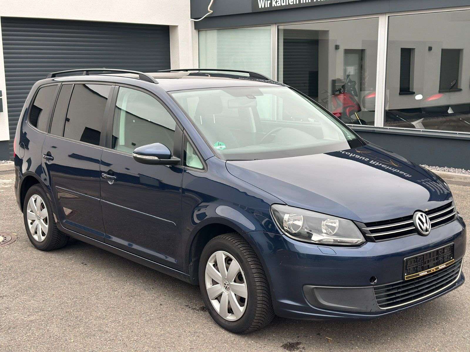 Second hand Volkswagen Touran 1.6