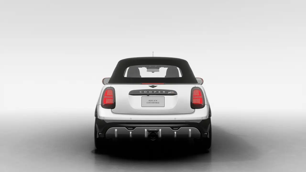 MINI Convertible снимка MINI Convertible