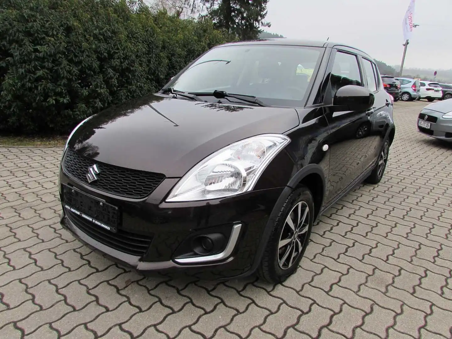 Suzuki Swift 1.2 4x4 Club 'Klima/SHZ/CD/LM' Maro - 1