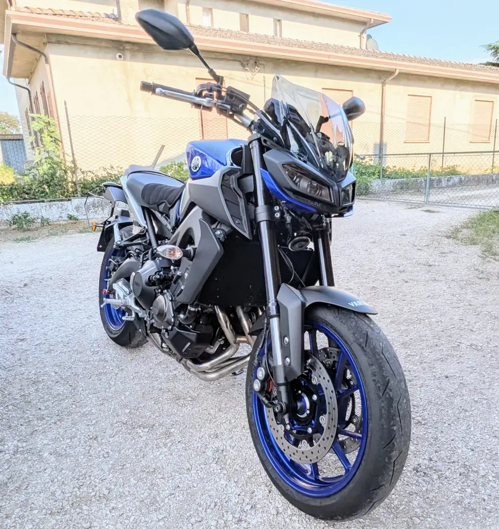 Yamaha MT-09 Blu/Azzurro - 2