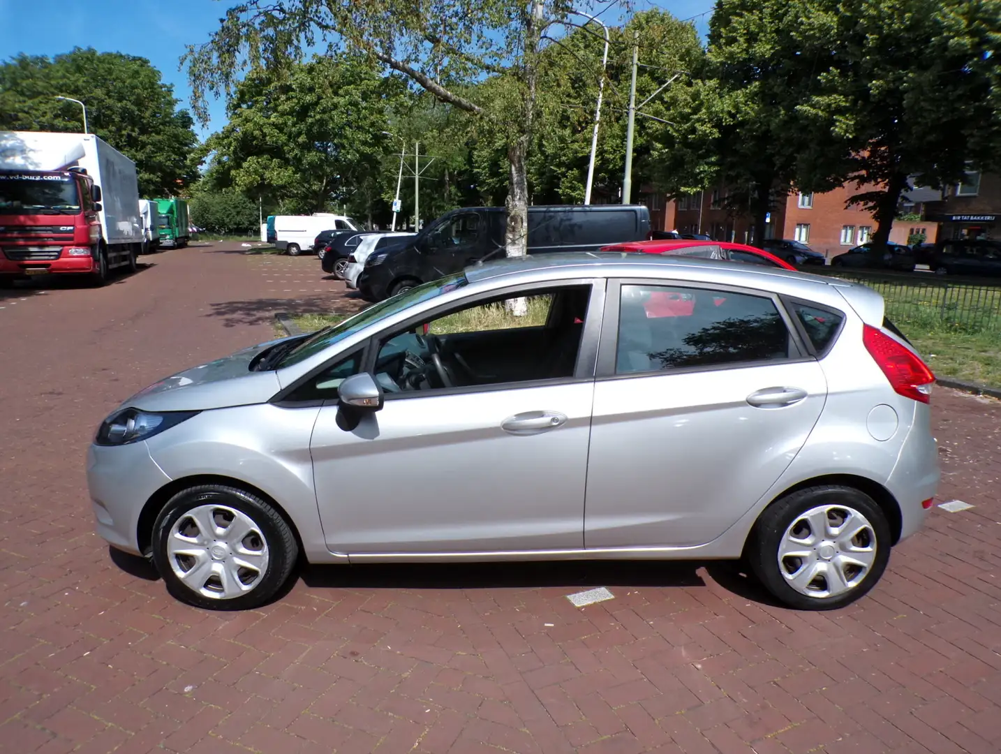 Ford Fiesta 1.25 Limited rijdt en schakelt zeer goed...... Grijs - 2