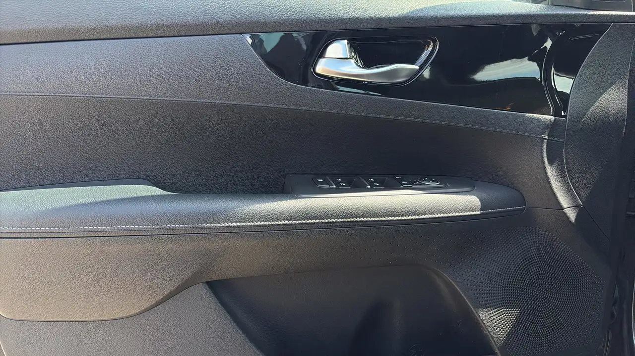 Kia Forte снимка Kia Forte