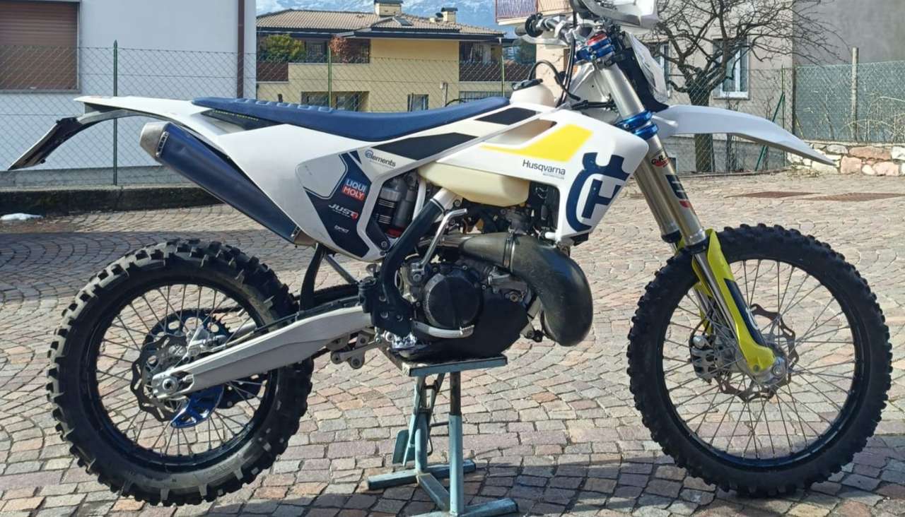 Husqvarna TE 300 300 TPI 2T 2019 FOCELLE DAL SOGGIO