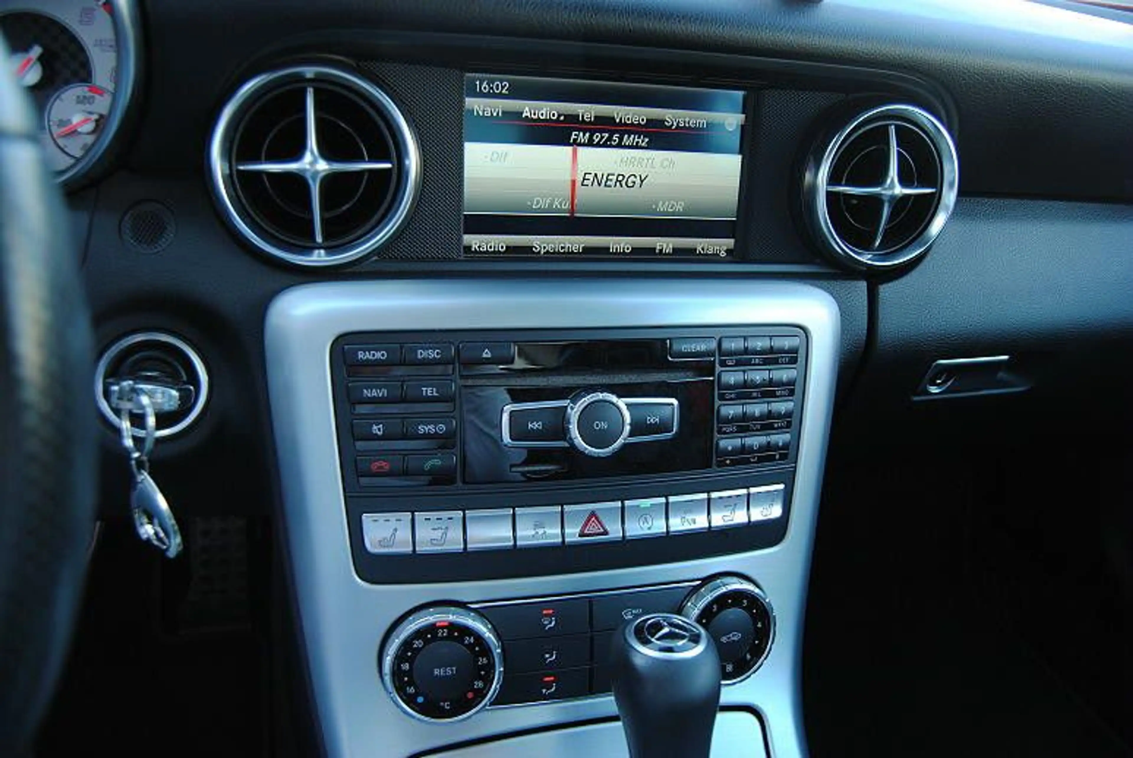 Mercedes-Benz SLK 250 CDI A.H&K.Airscarf.AMG.ACC.Navi — photo 13