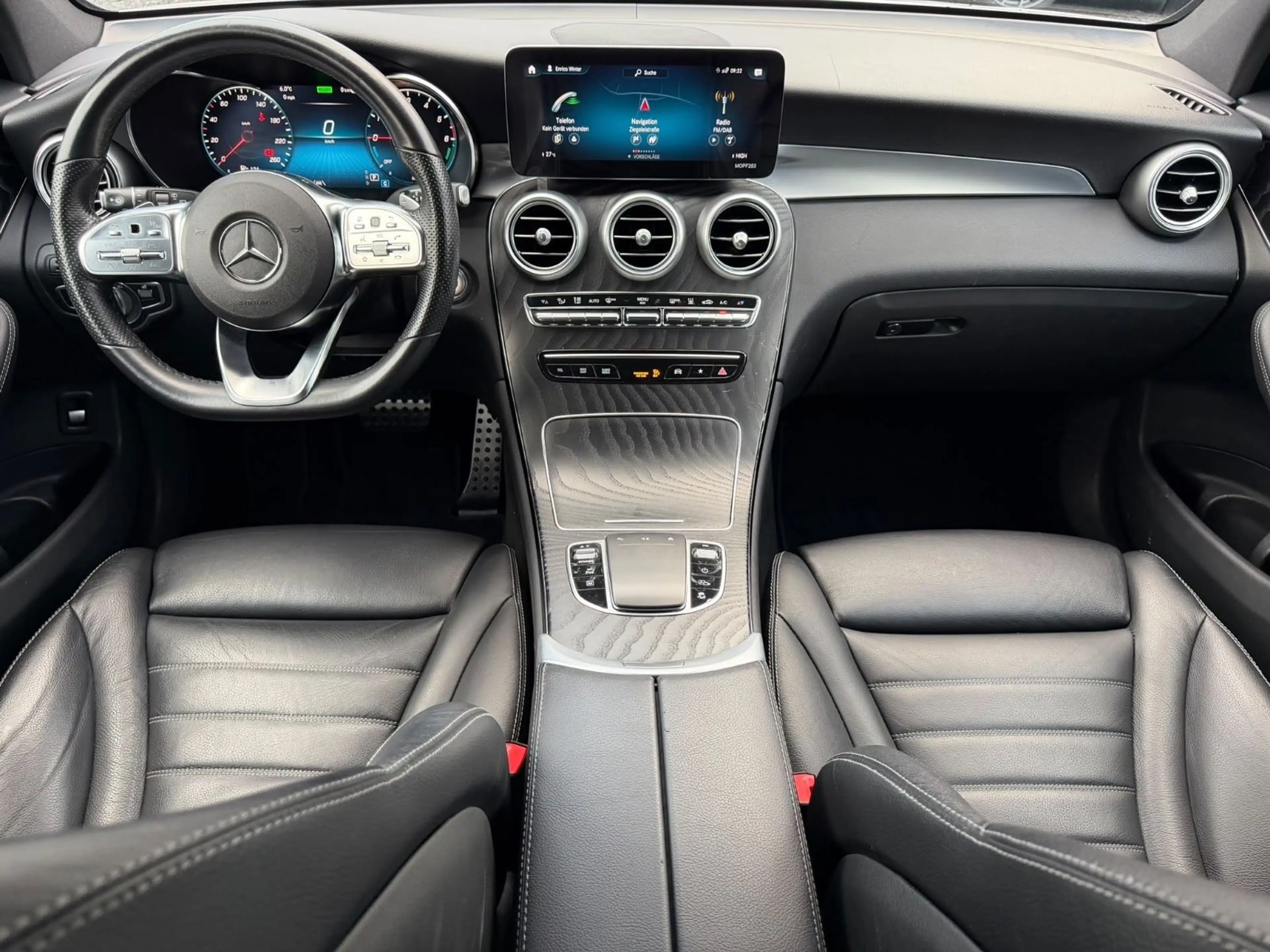 Mercedes-Benz GLC 300 de 4Matic AMG-PAKET/AHK/KAMERA — photo 12