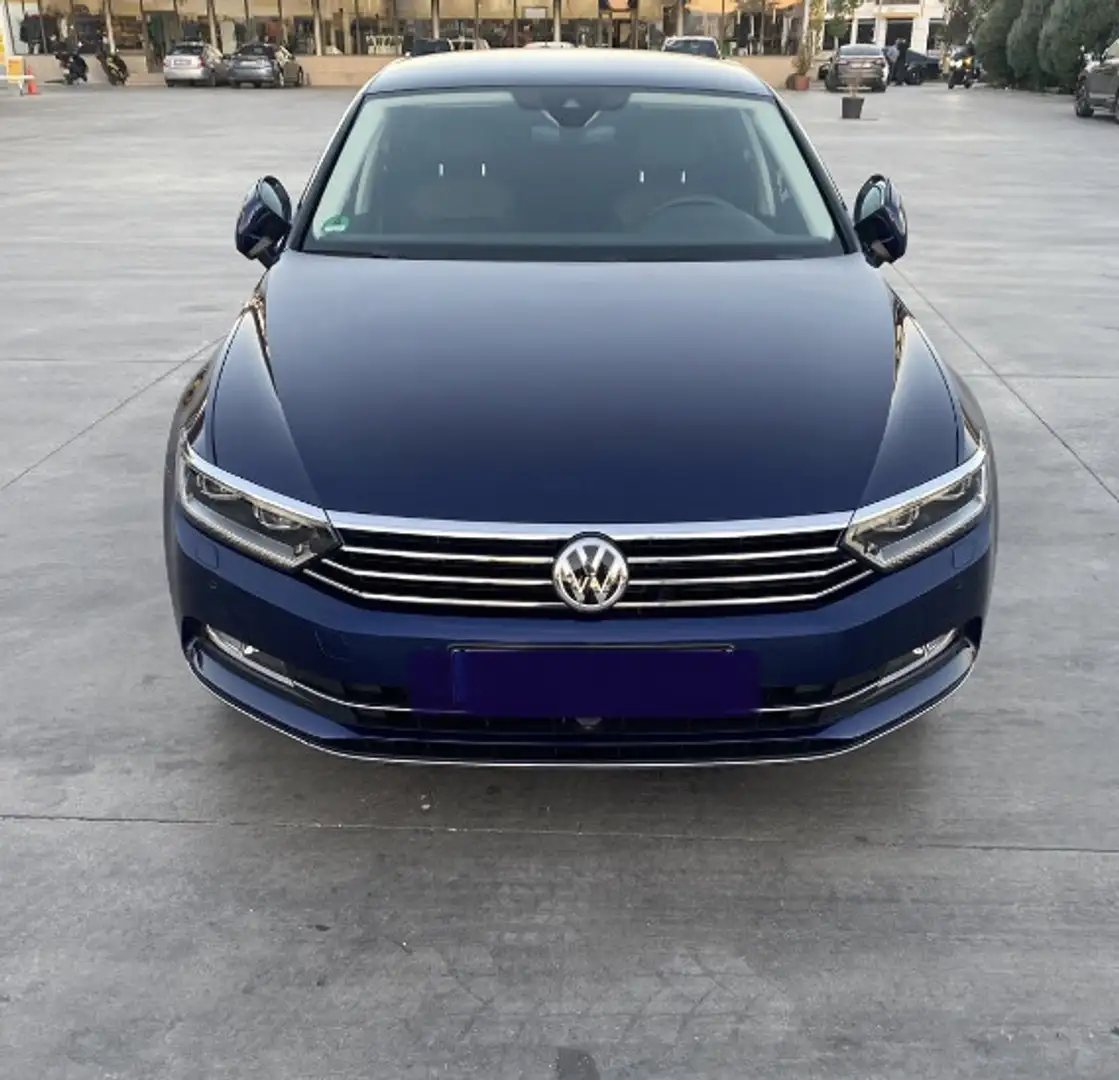 Volkswagen Passat Automatik Trend Blau - 1