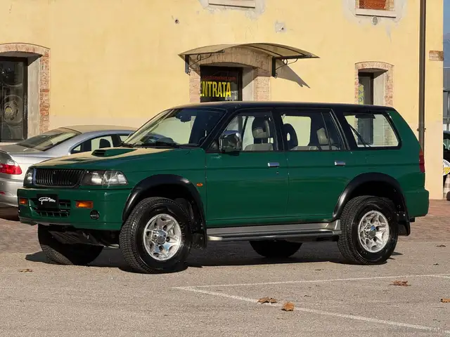 Mitsubishi Pajero Sport 2.5 TDI GLS 4X4-GANCIO 28Q.LI-NEOPATENTATI