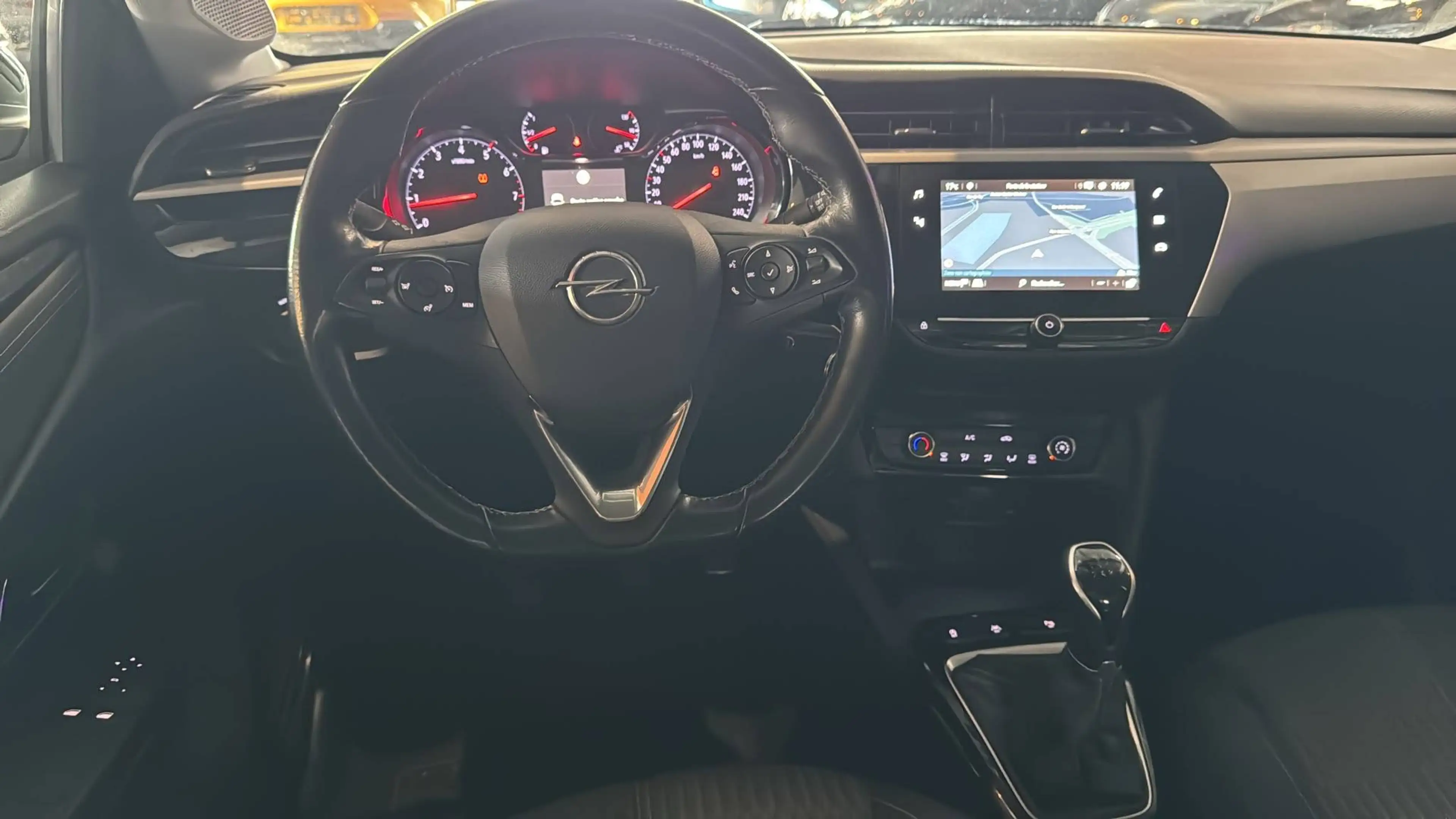 Opel Corsa Corsa 1.2i Edition S/S - CARPLAY/NAV - MEDIA/TEL - A/C - LIM/REG — photo 10